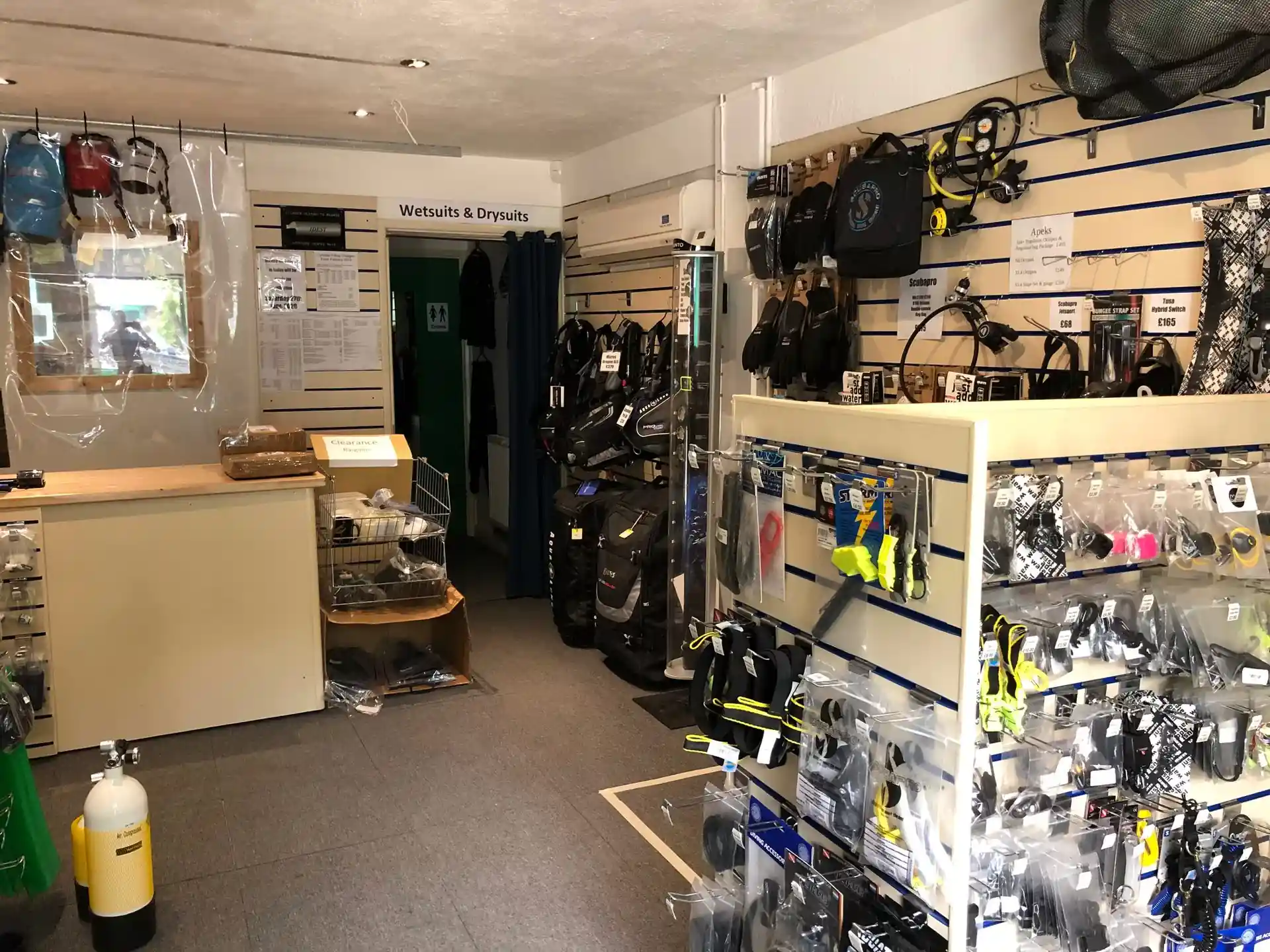 Dive shop photo