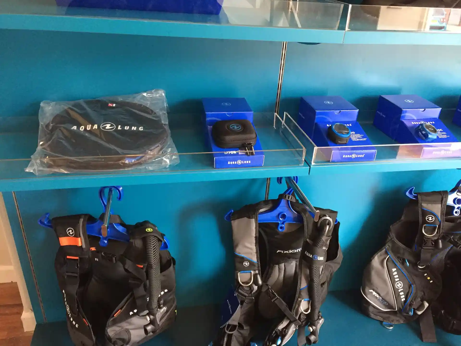 Dive shop photo