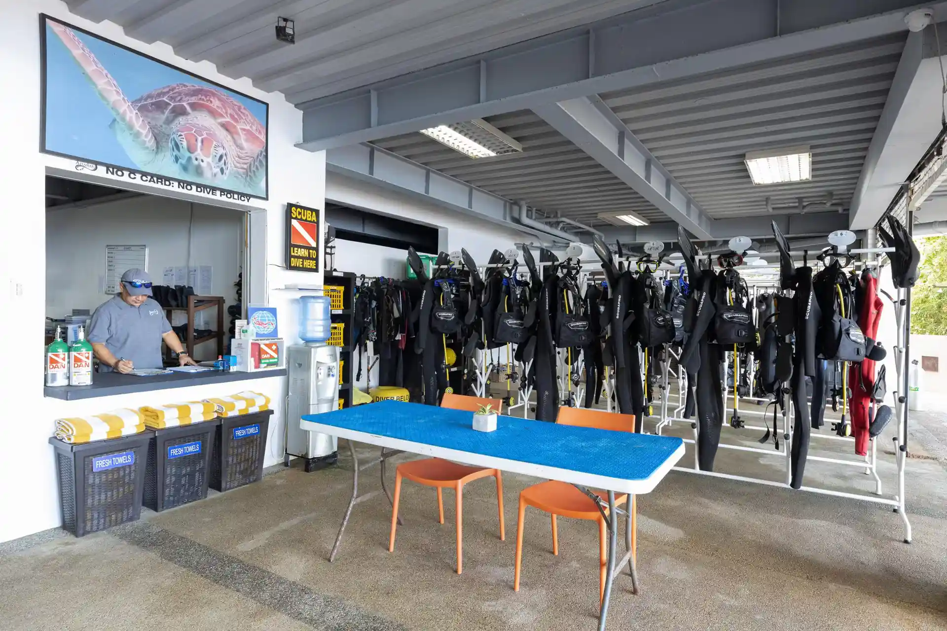 Dive shop photo