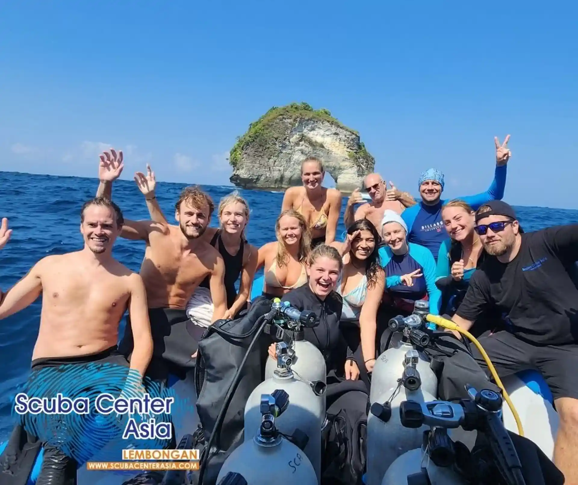 Diving Nusa Penida Marine park at the iconic Batu Bolong!