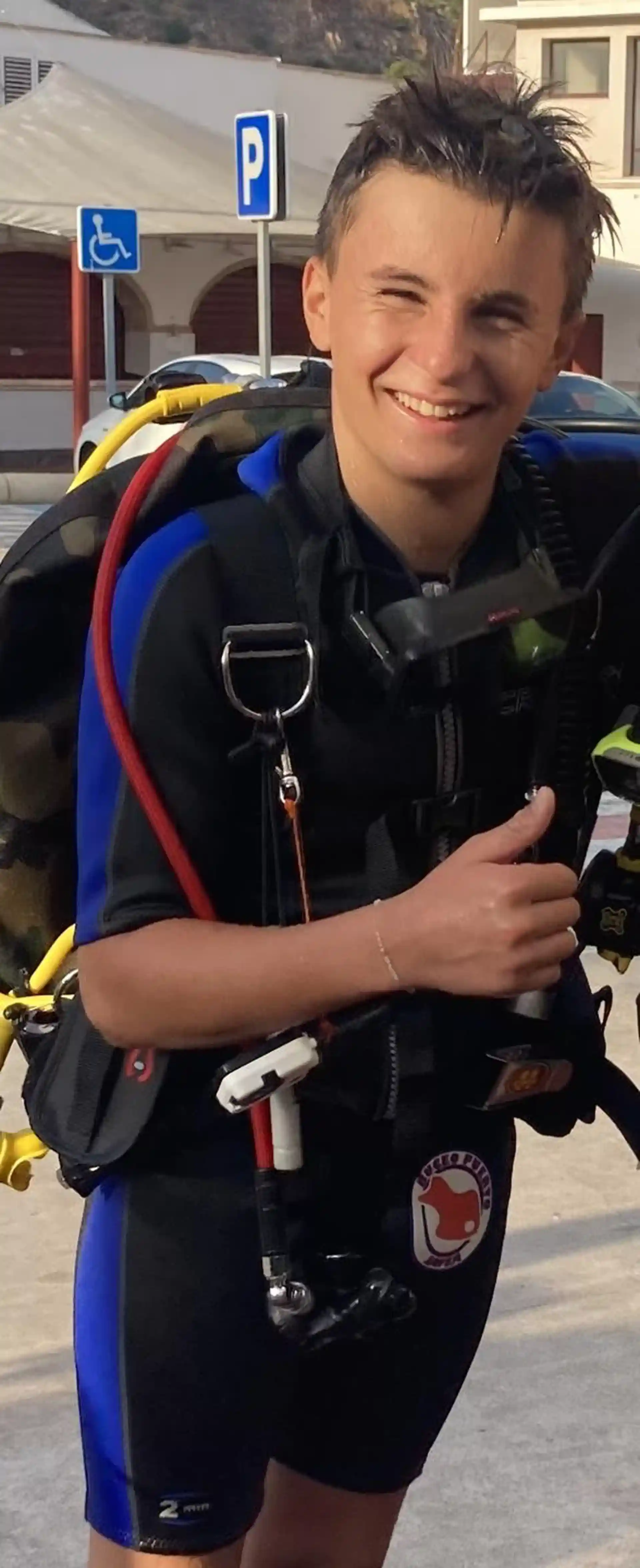 Dive shop photo