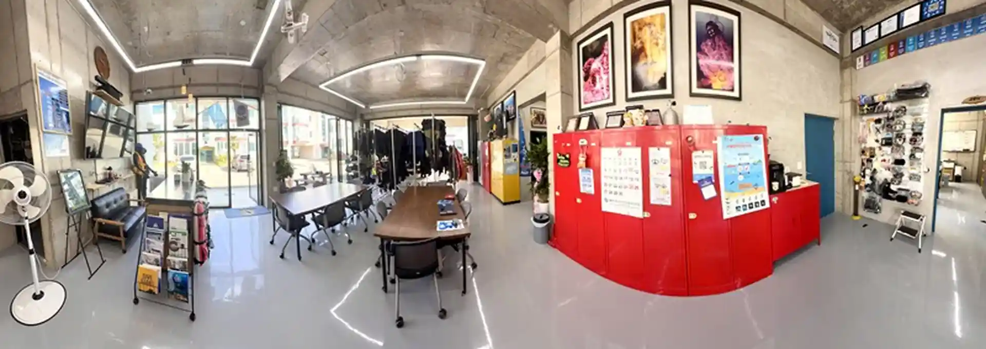 Dive shop photo