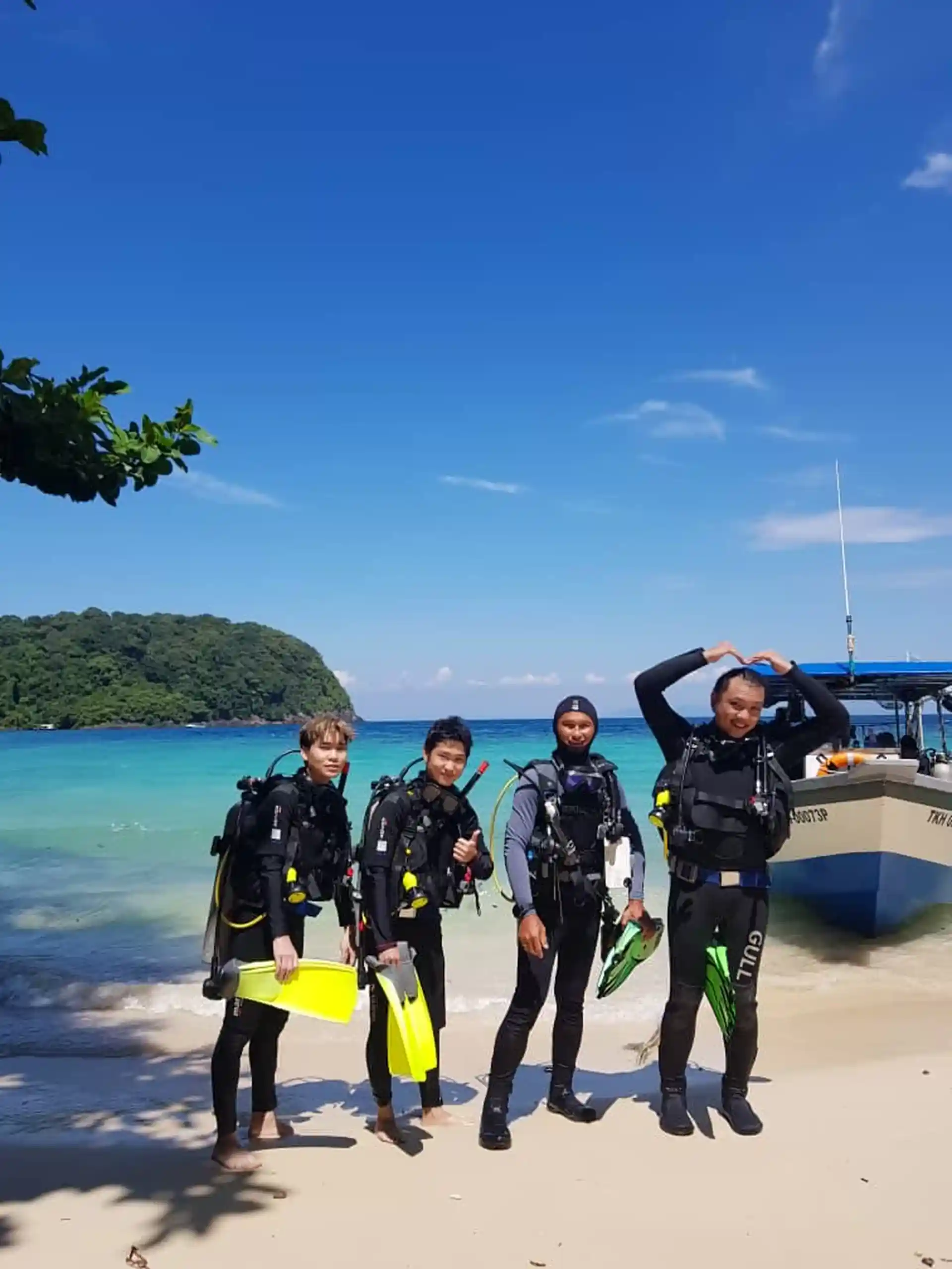 Dive shop photo
