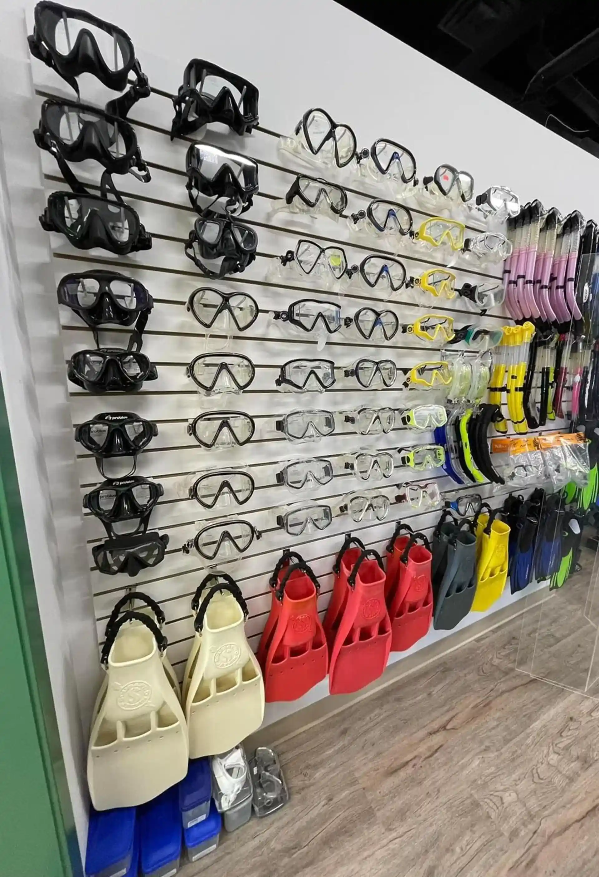 Dive shop photo