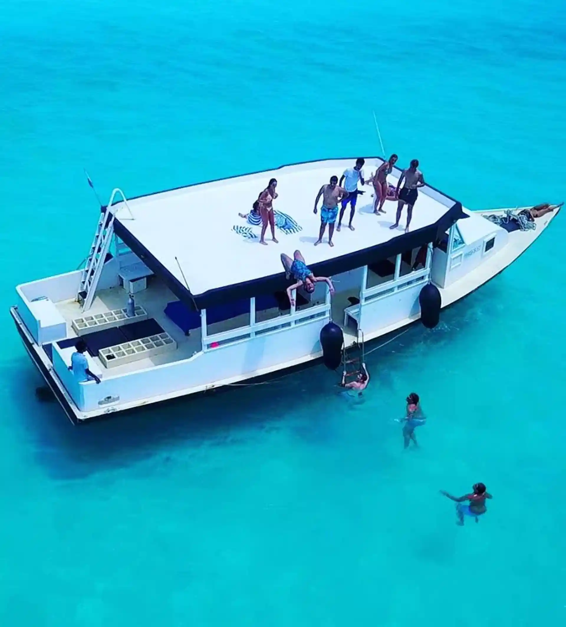 Dive shop photo