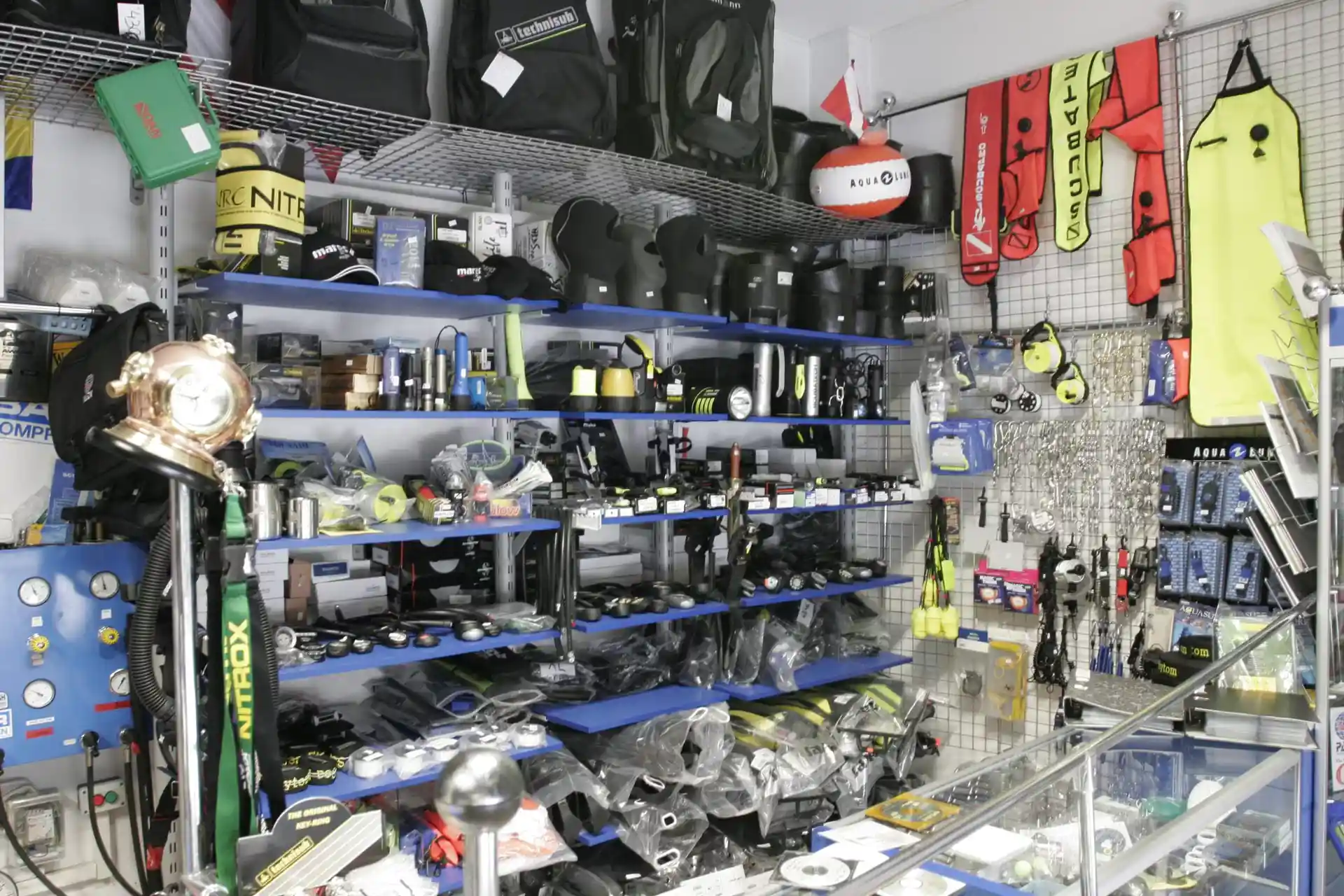 Dive shop photo
