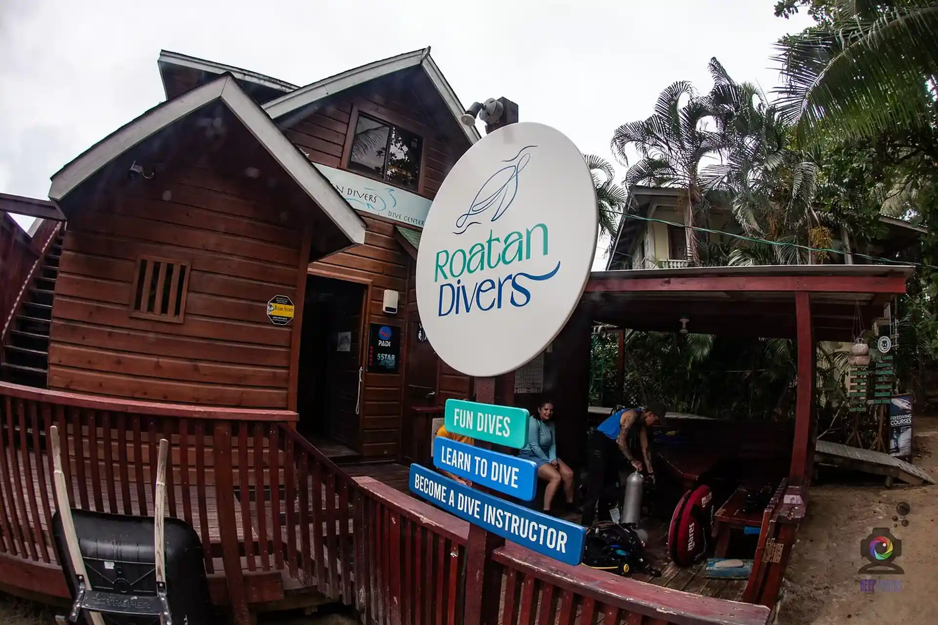 Dive shop photo