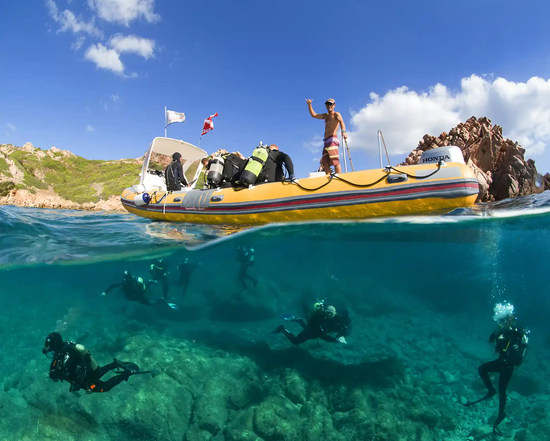 Comenzando la segunda inmersión cerca de la isla de Molara