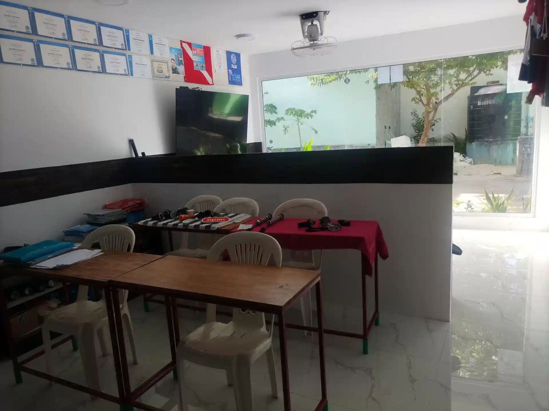 潛店照片