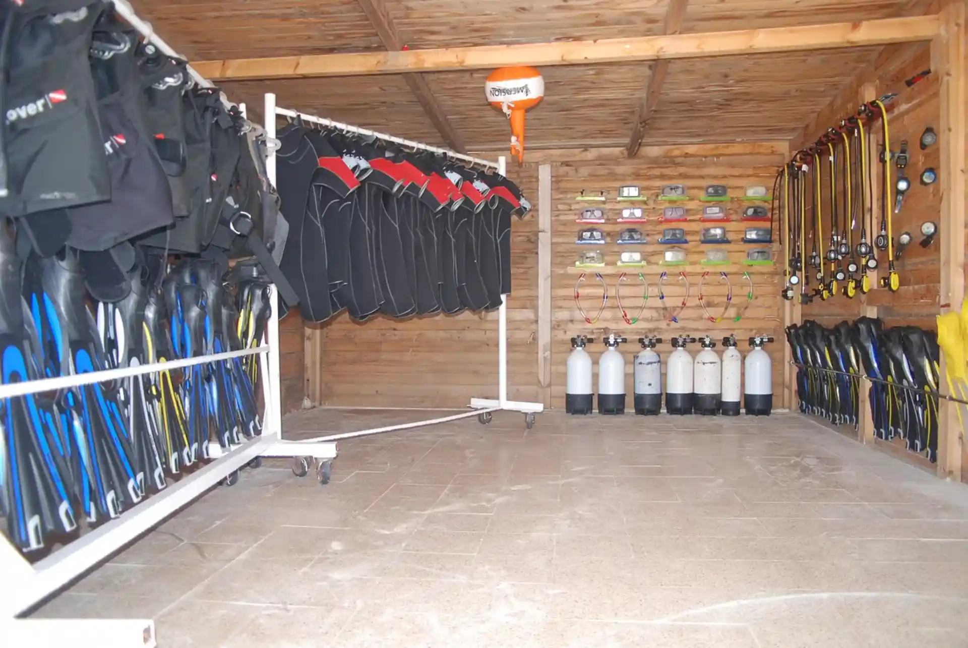 Dive shop photo