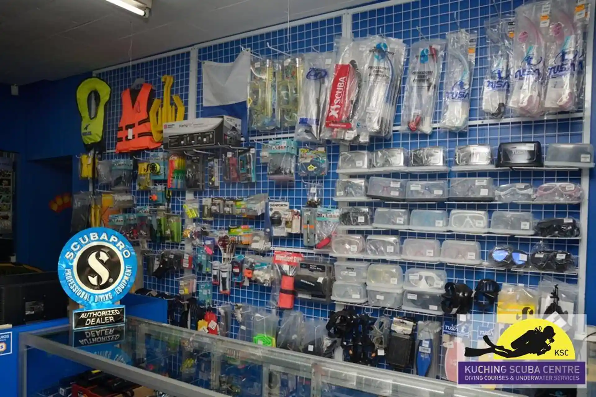 Foto de la tienda de buceo
