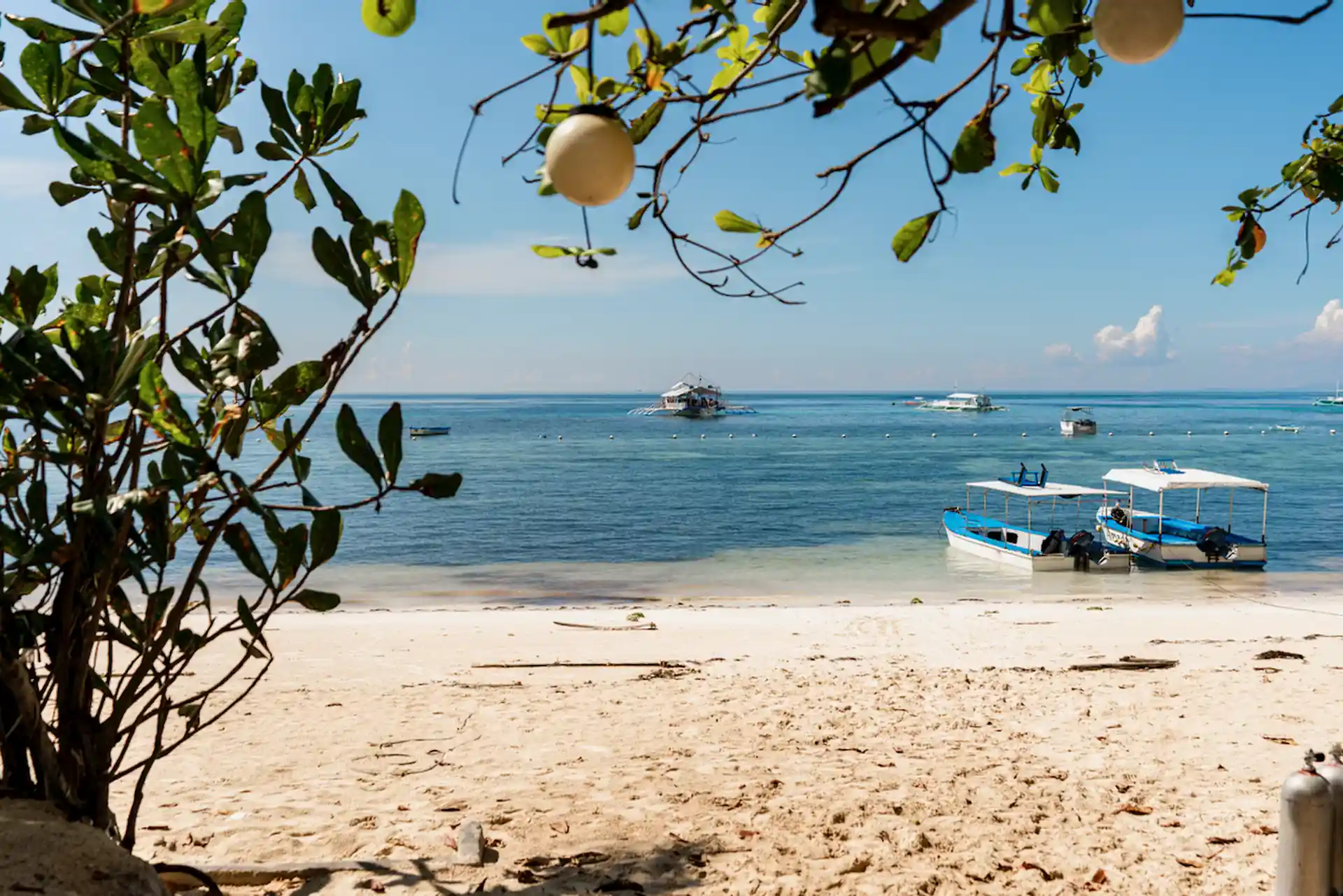 Located right on Alona Beach, Bohol, Philippines.