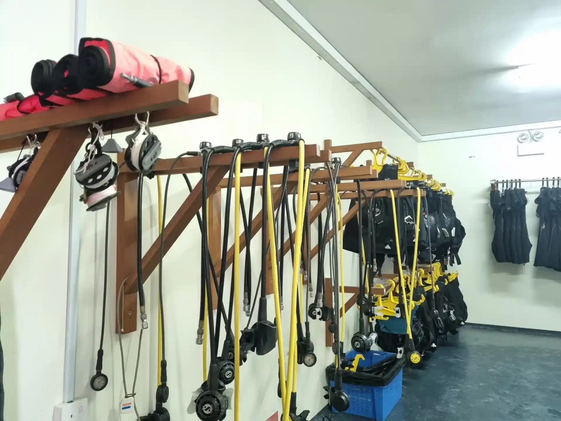 Dive shop photo