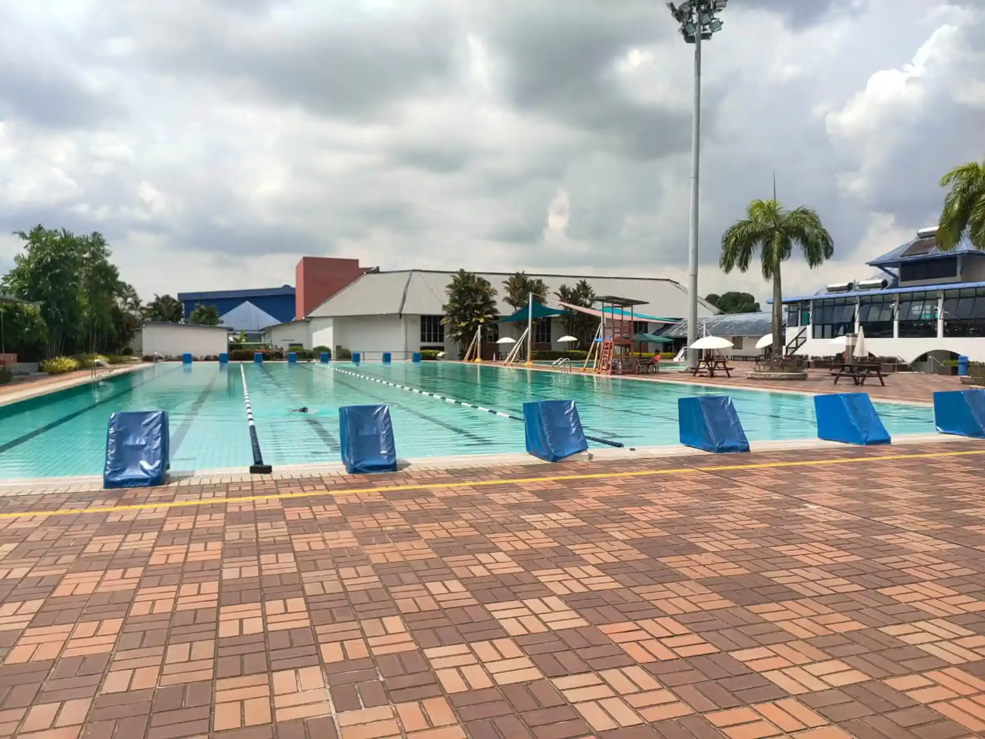 Dive shop photo