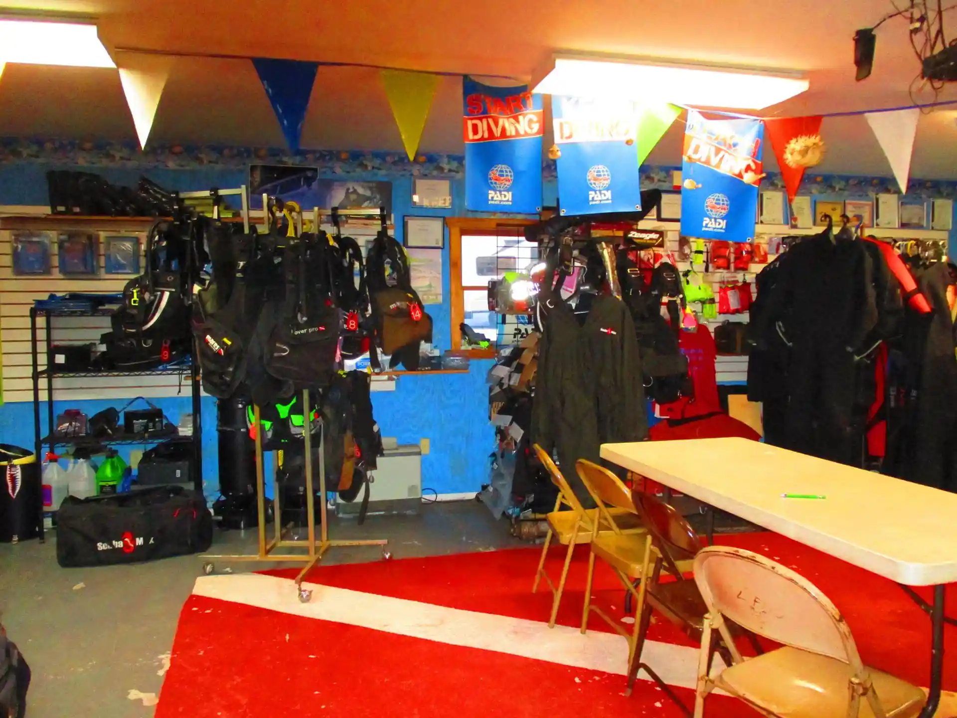 Dive shop photo