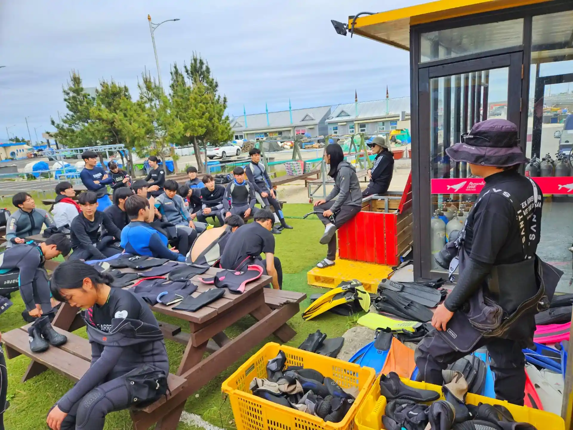 Dive shop photo