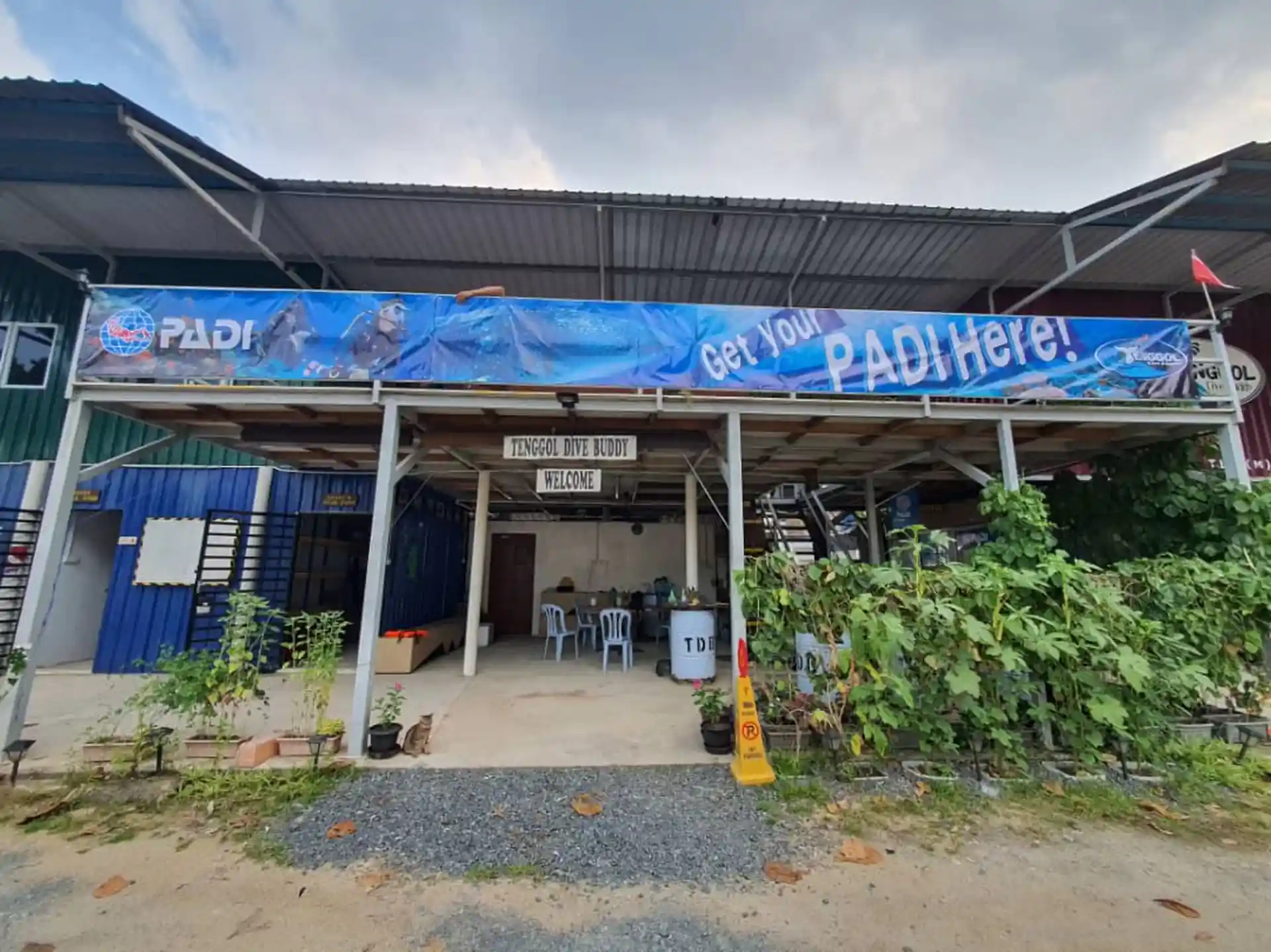 Dive shop photo