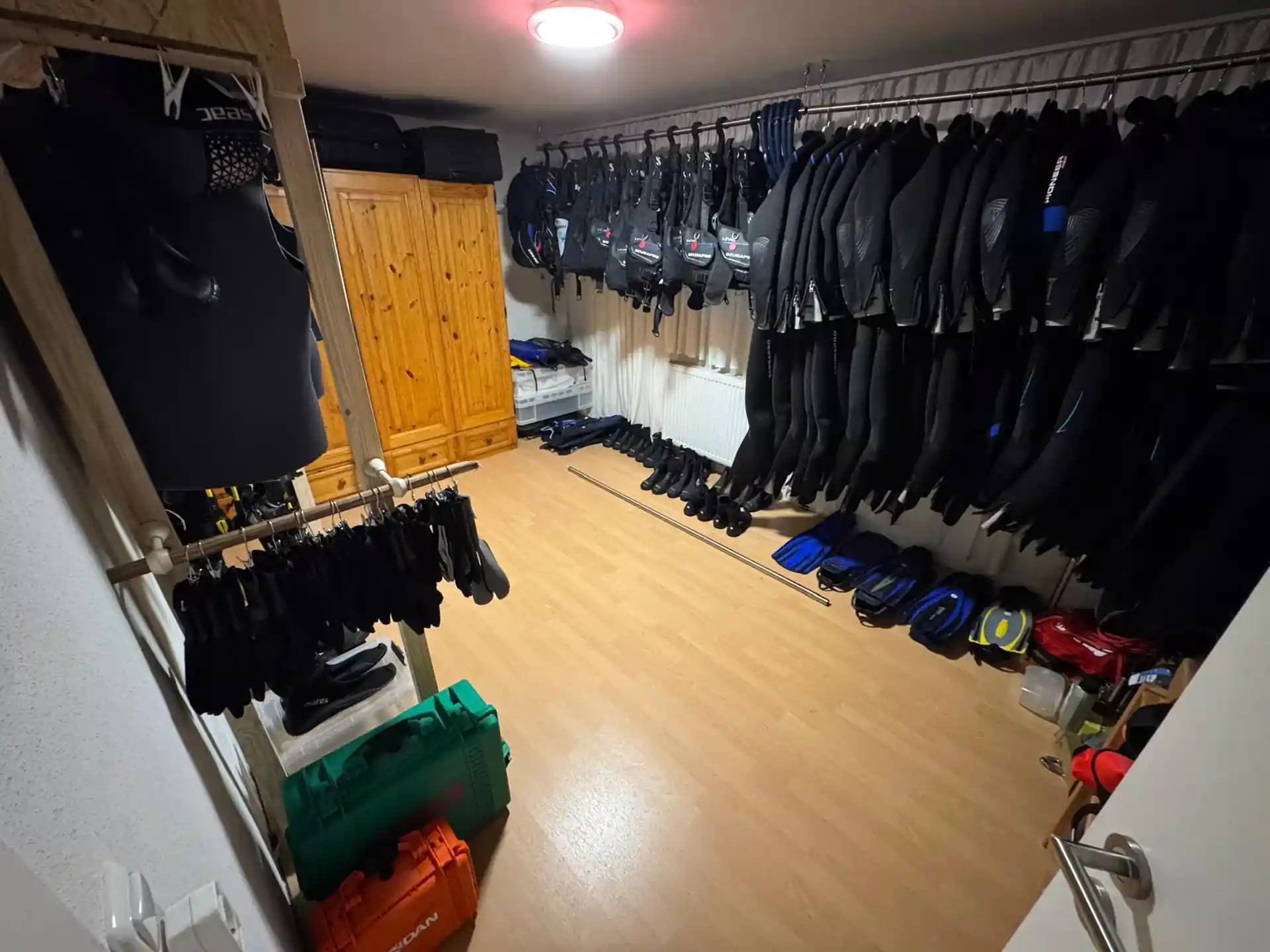 Dive shop photo