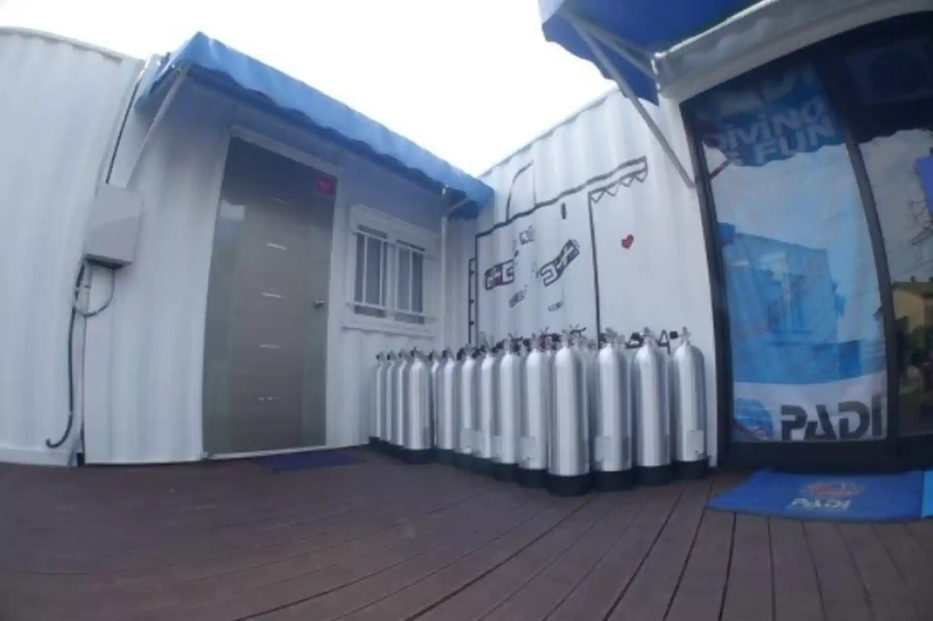 Dive shop photo