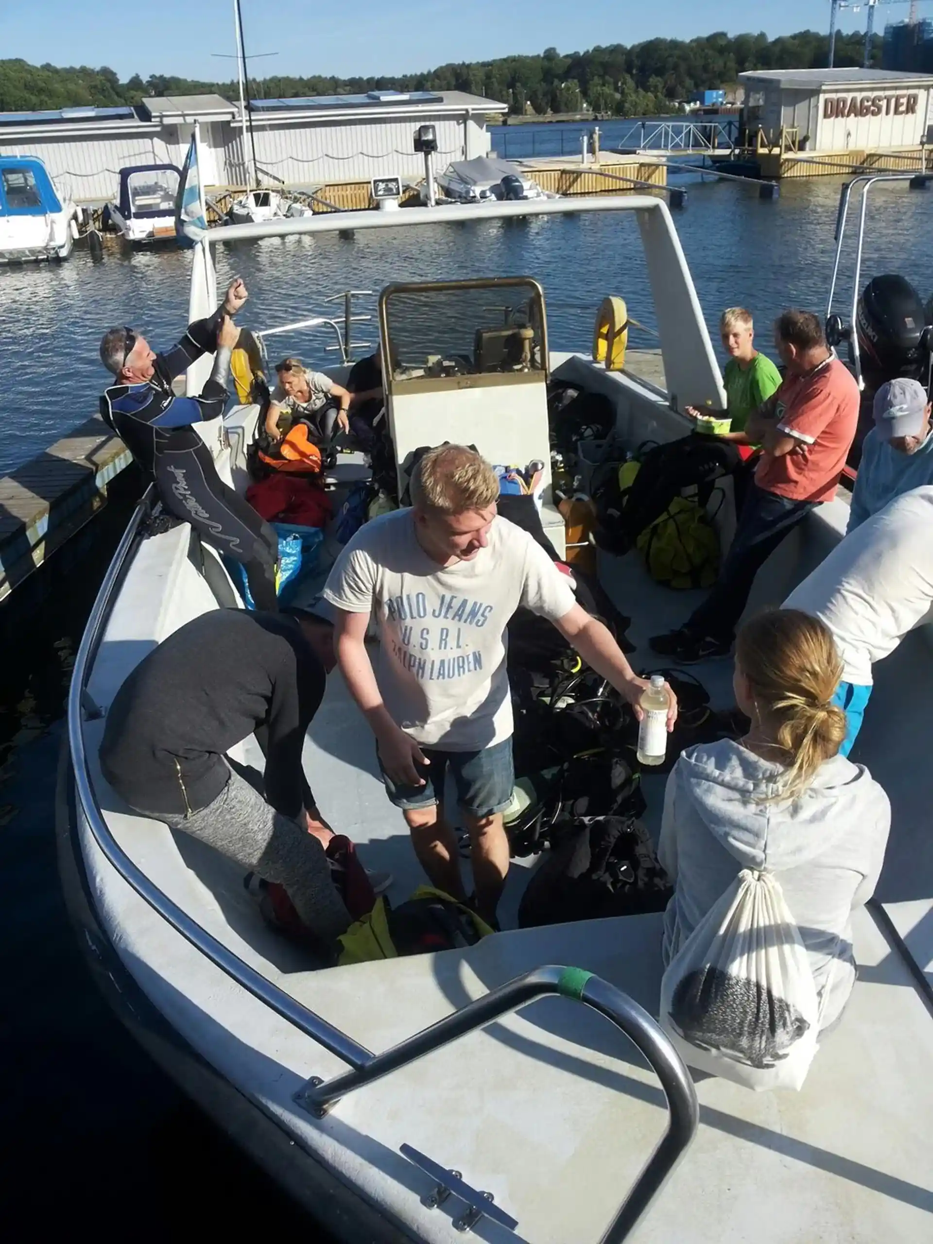 Dive shop photo