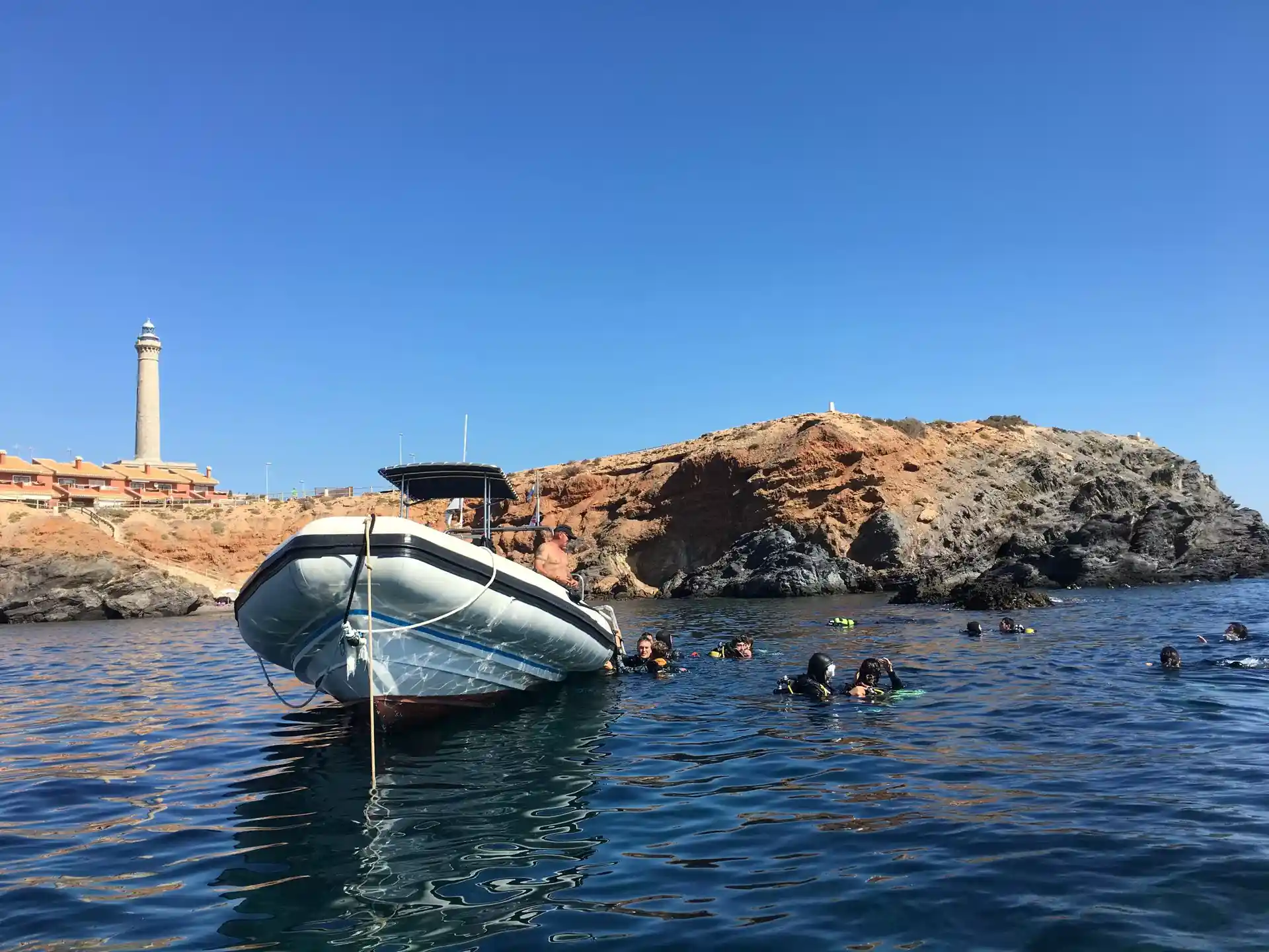Foto de la tienda de buceo