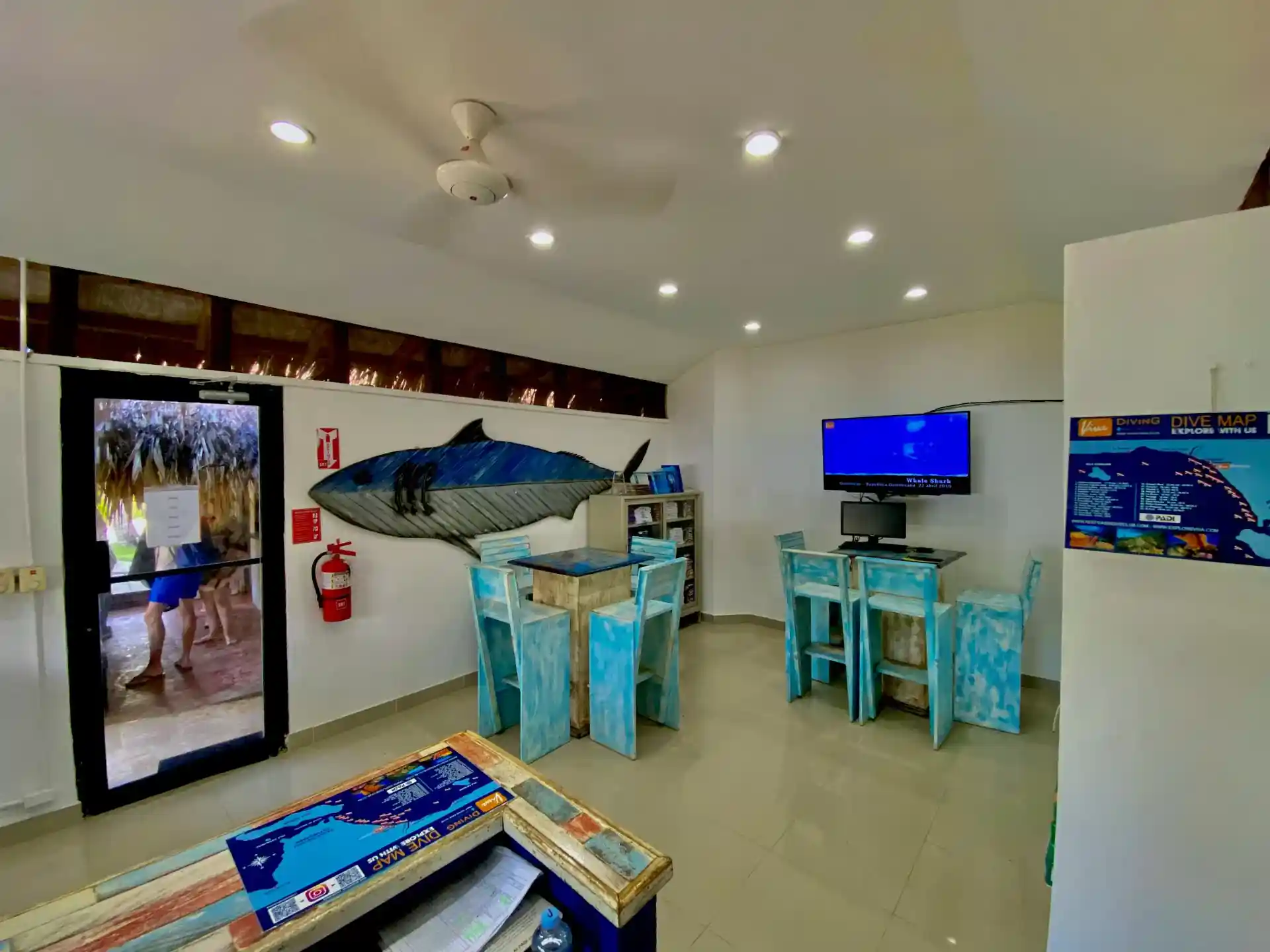 Dive shop photo
