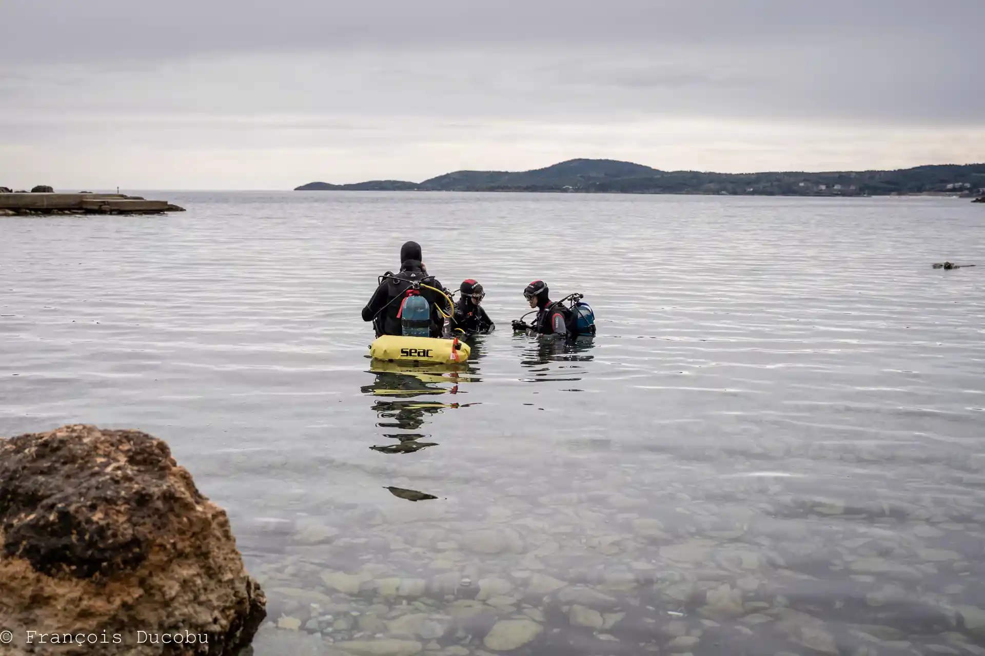 Open water training in small groups