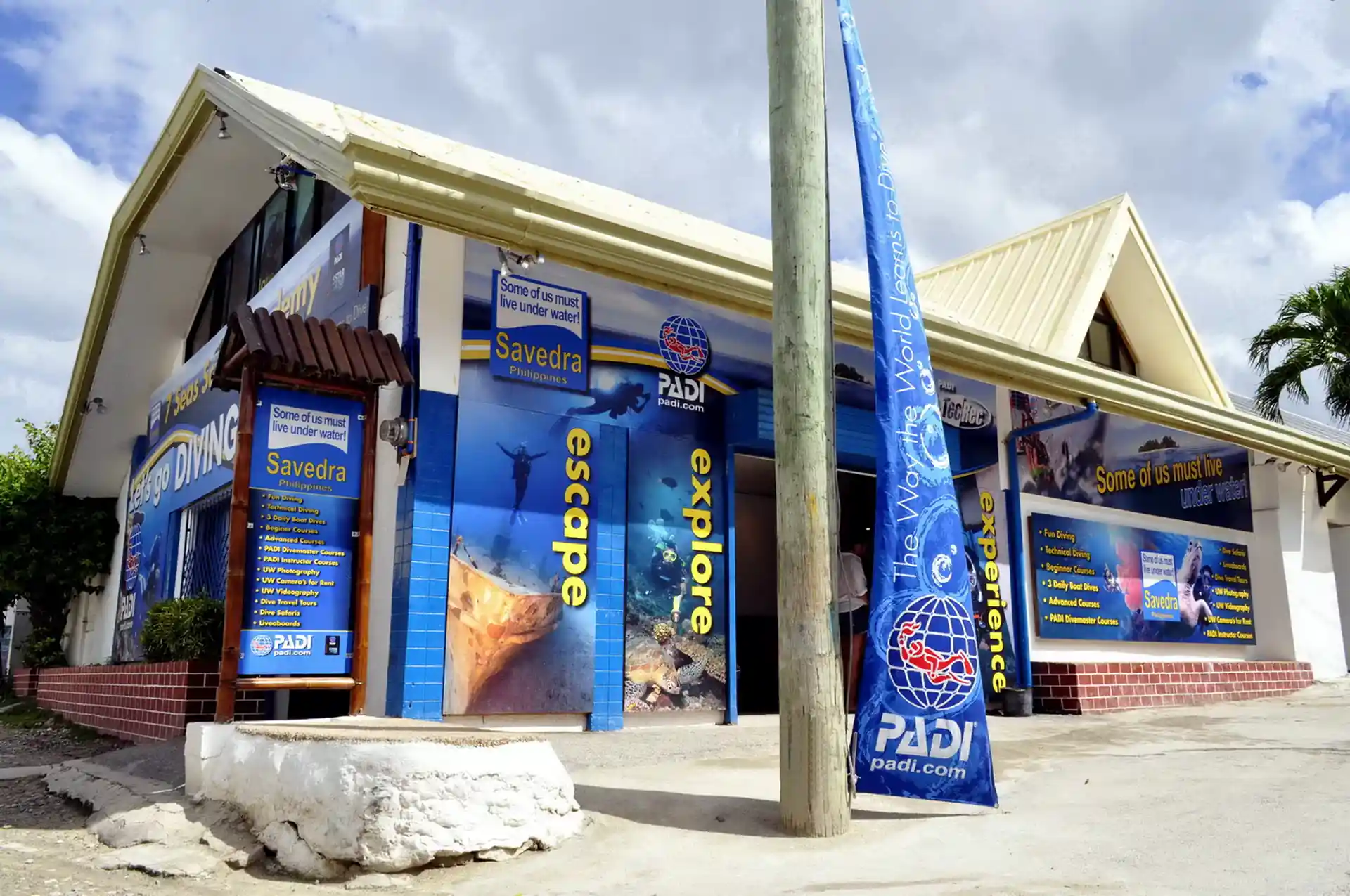 Dive shop photo