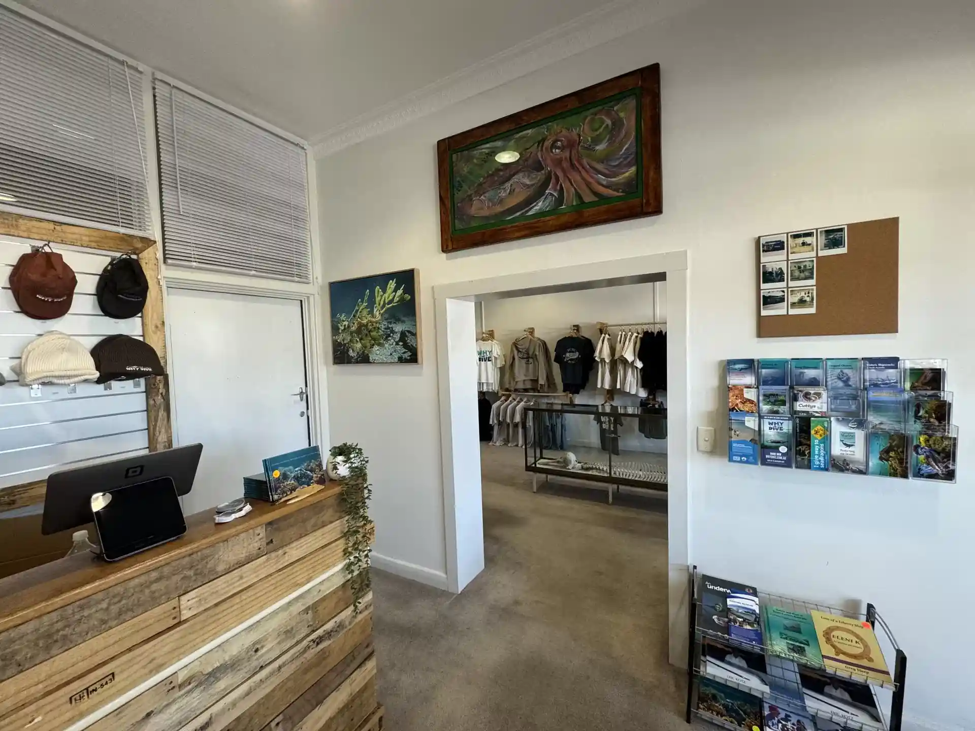 Foto de la tienda de buceo