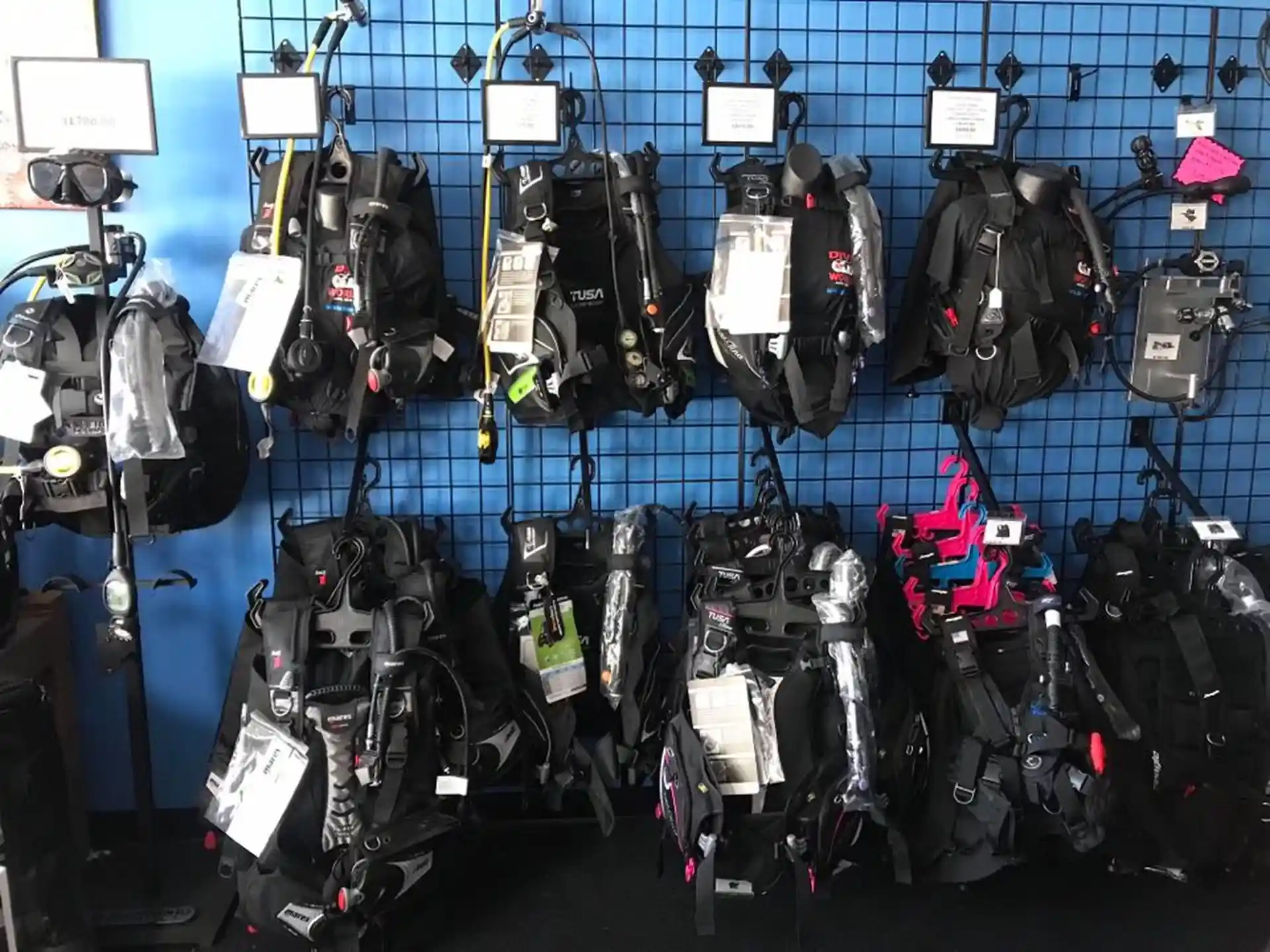 Dive shop photo