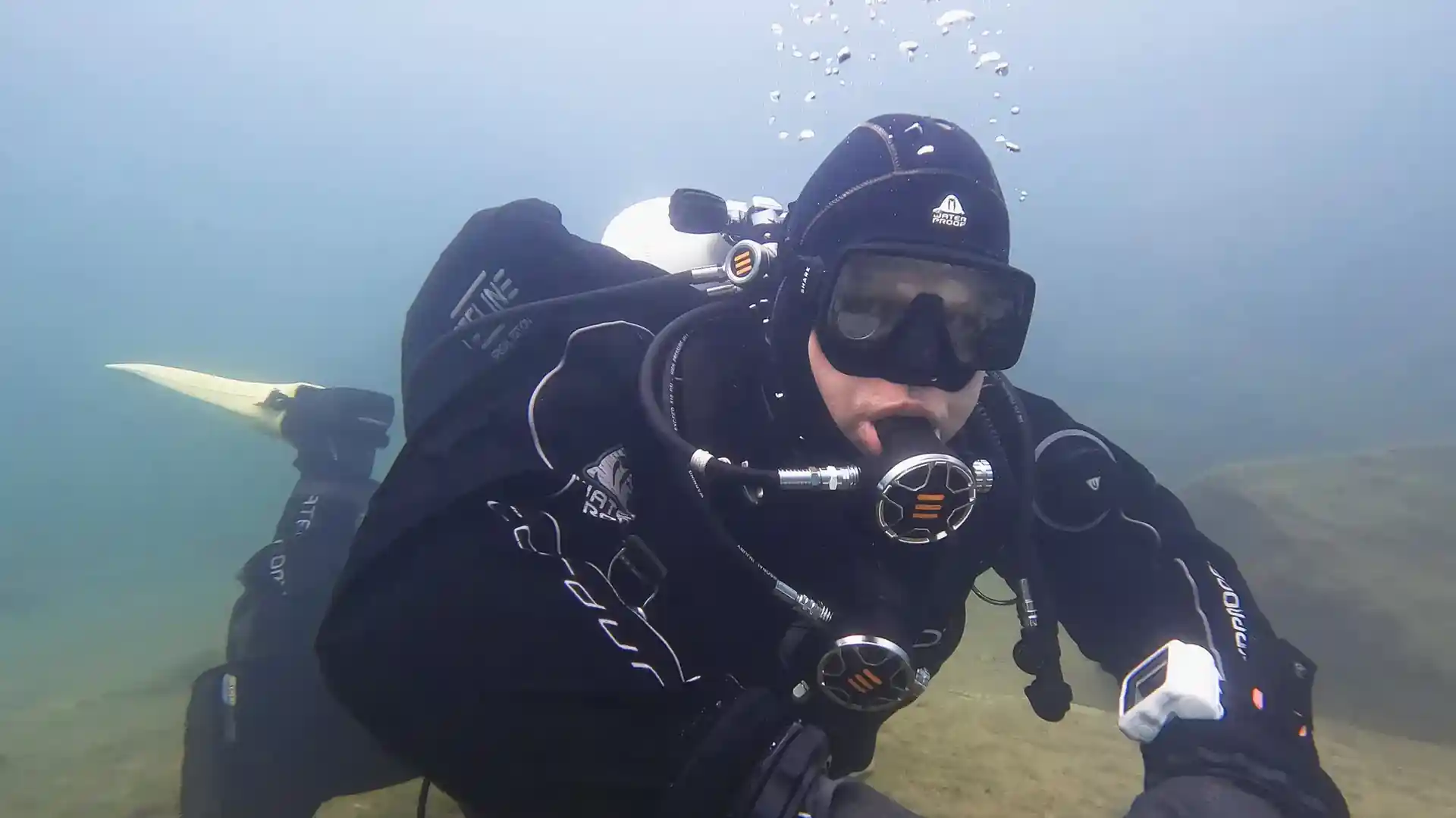 Dive shop photo