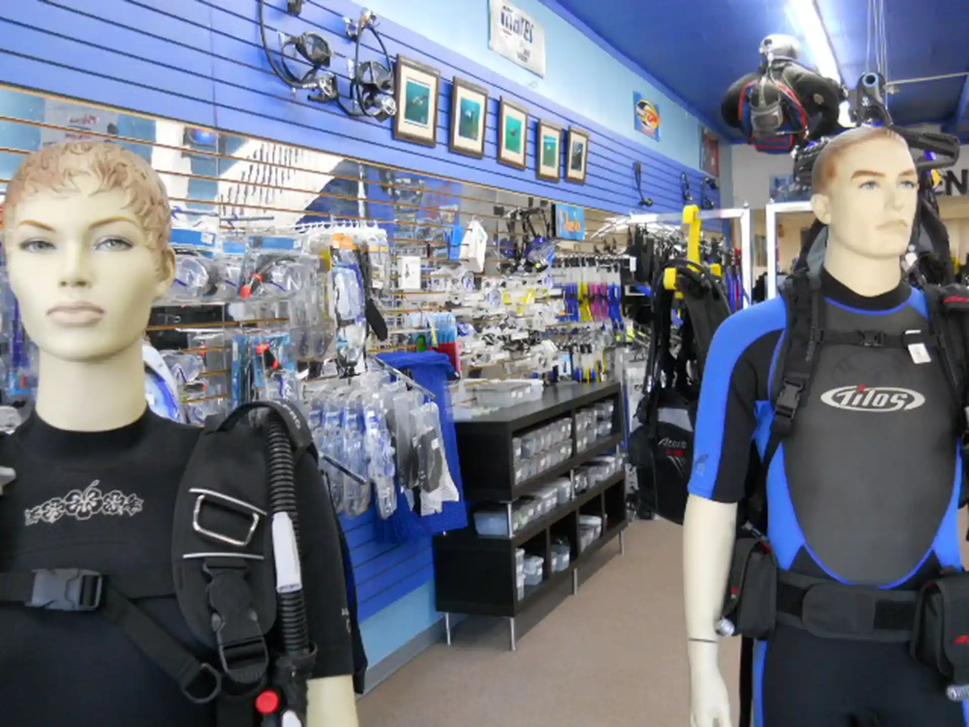 Dive shop photo