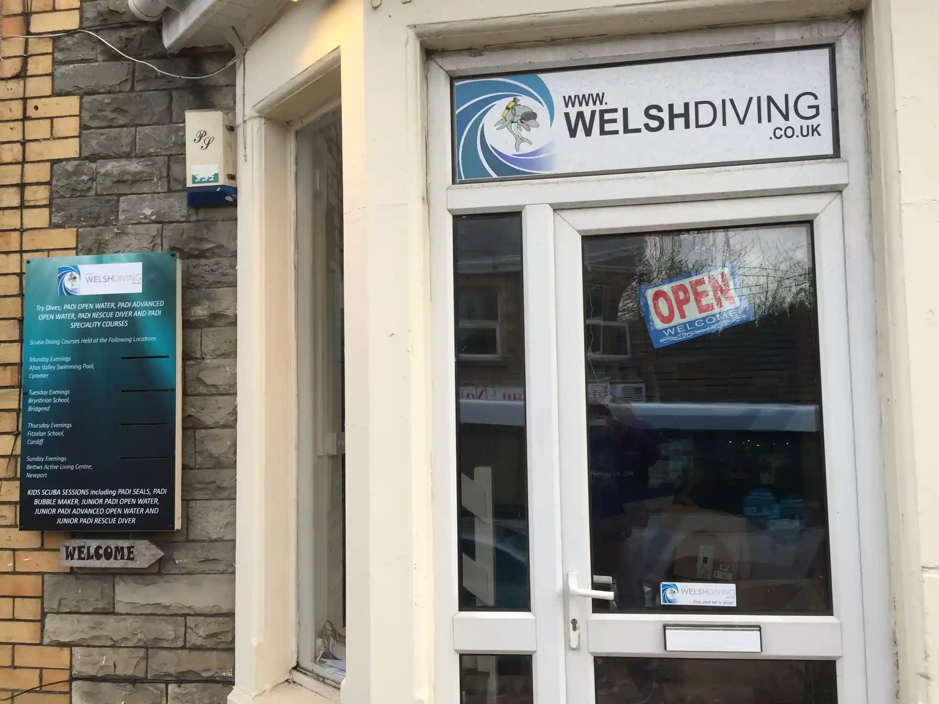 Dive shop photo