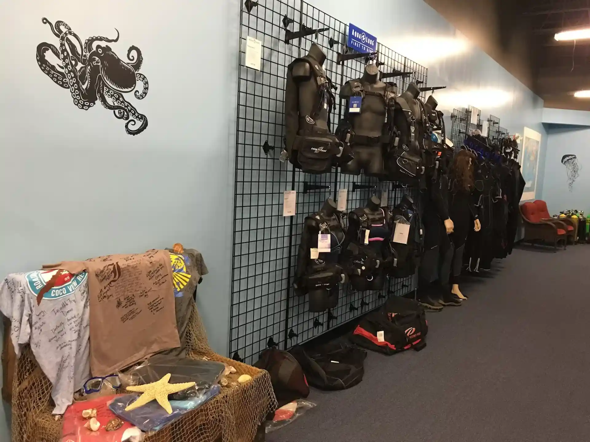 Dive shop photo