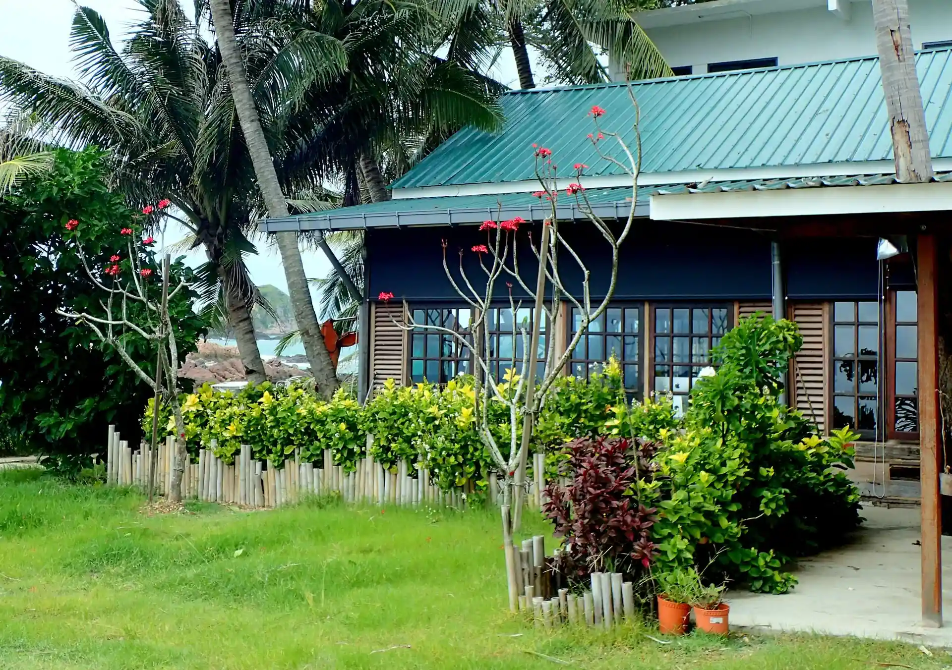 Dive shop photo