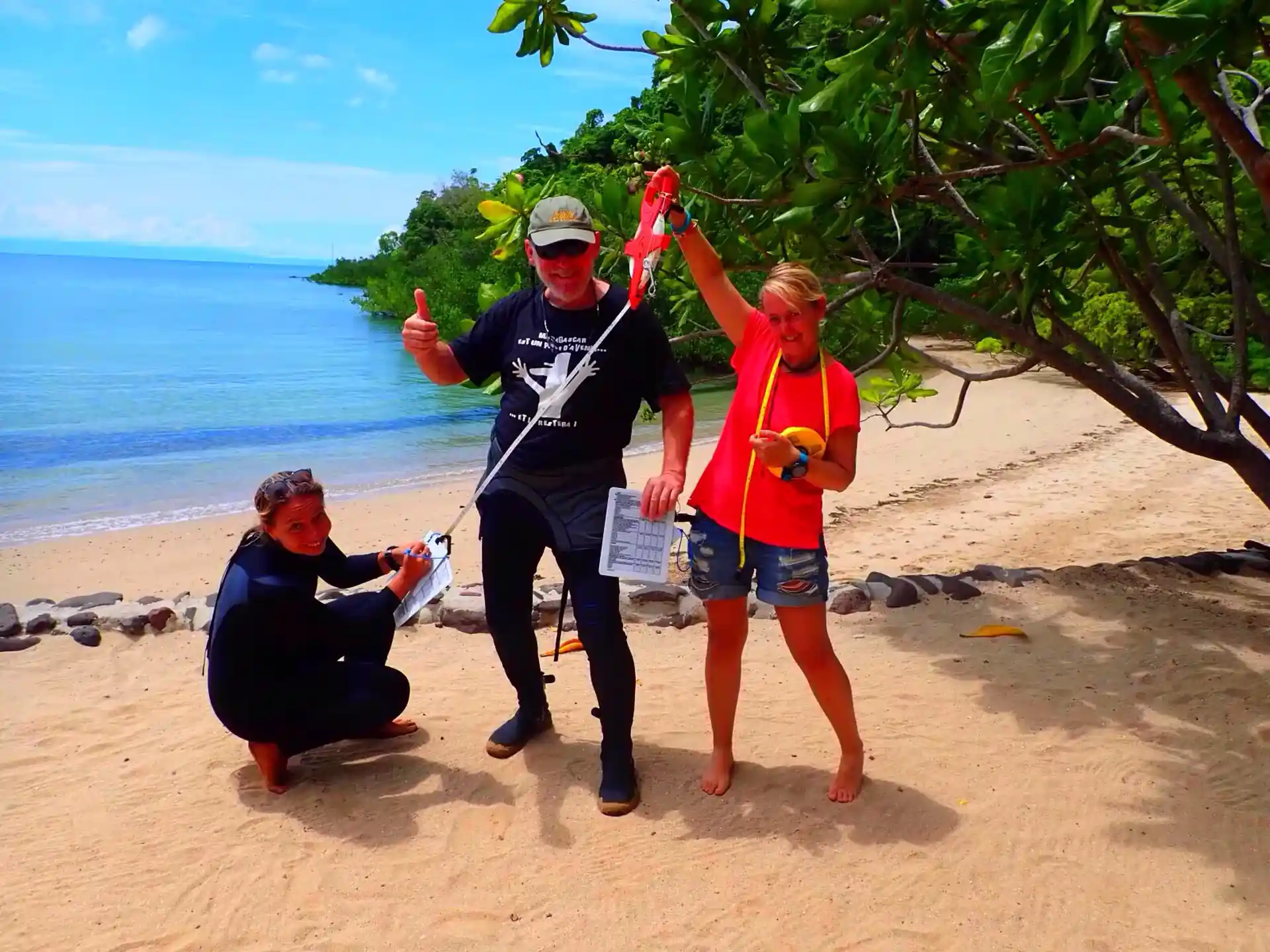 a happy reefcheck team