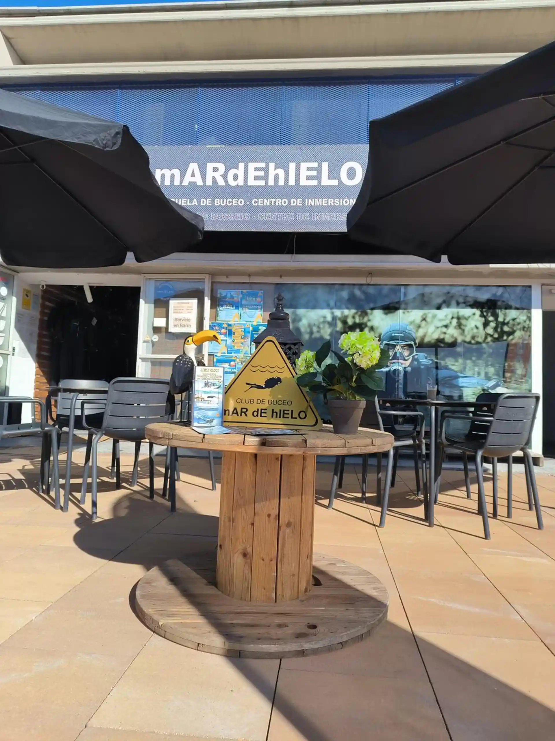 Foto de la tienda de buceo