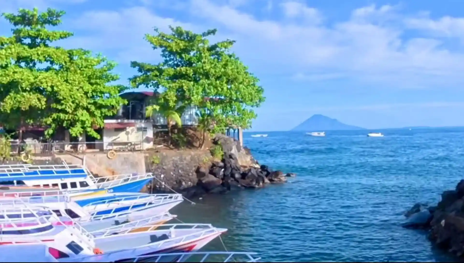 Dive shop photo