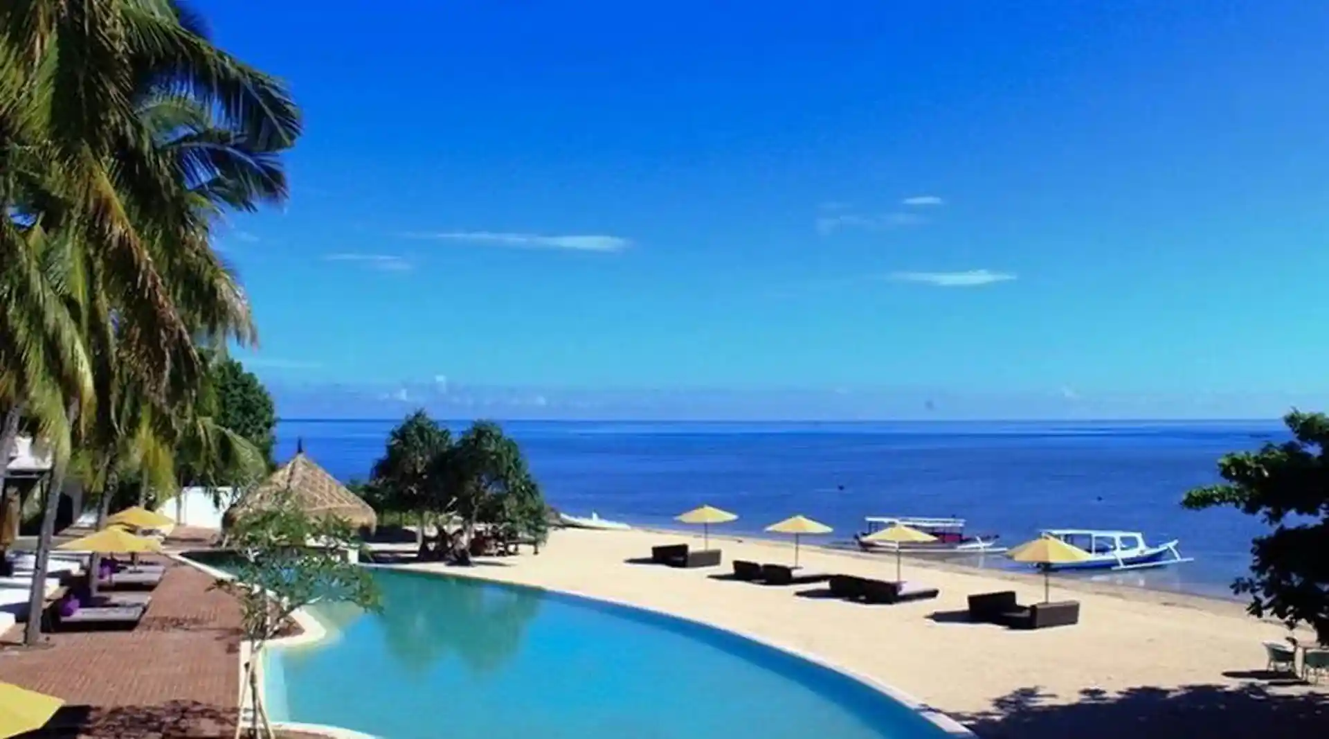 Beachfront dive center and resort