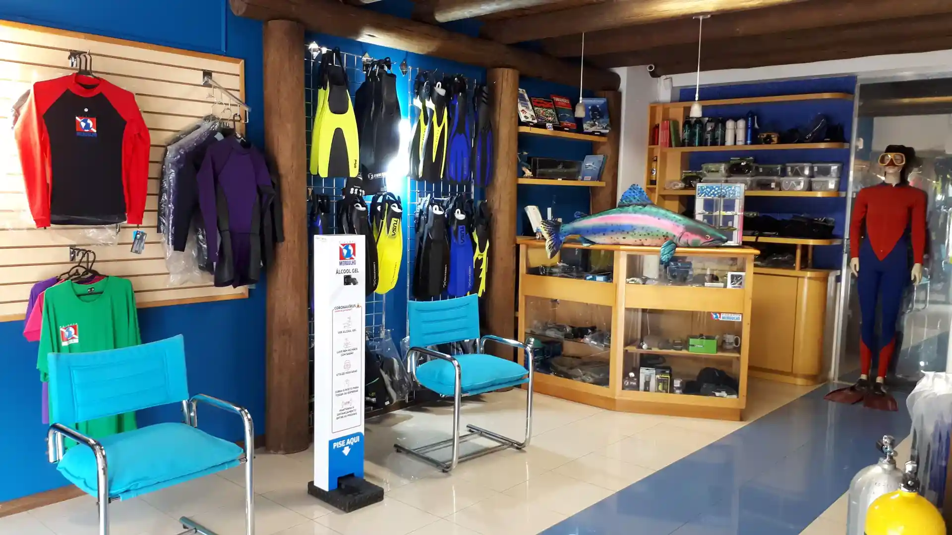 Dive shop photo