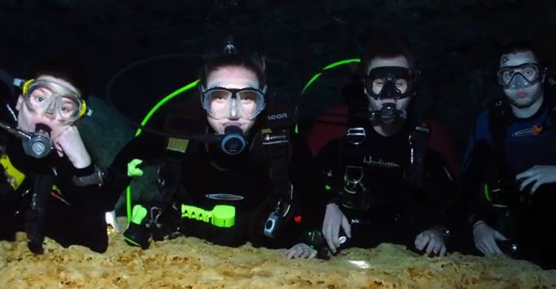 Dive shop photo