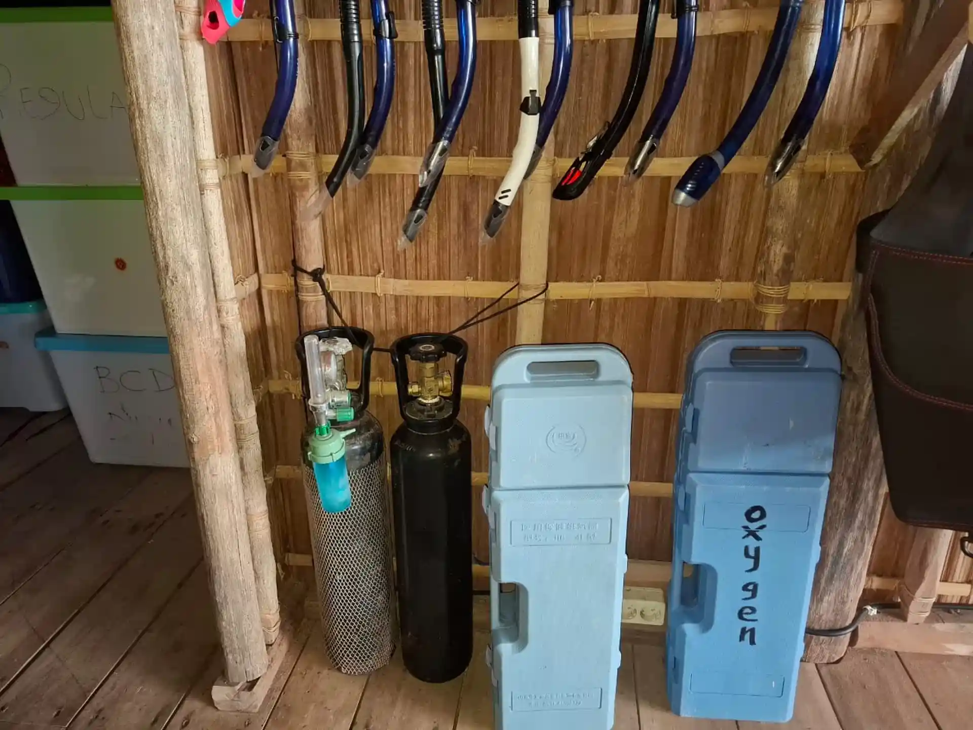 Dive shop photo