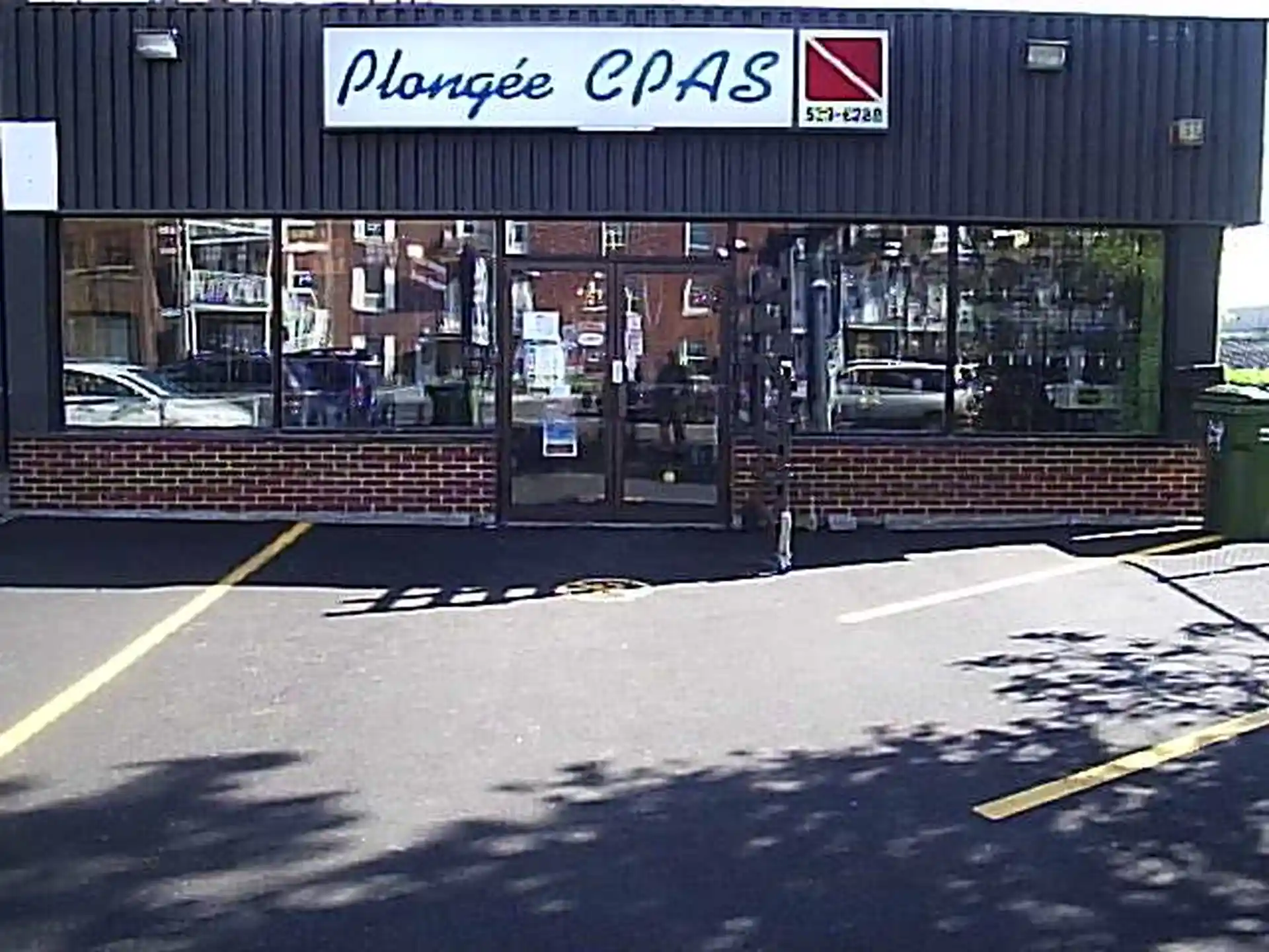 Dive shop photo