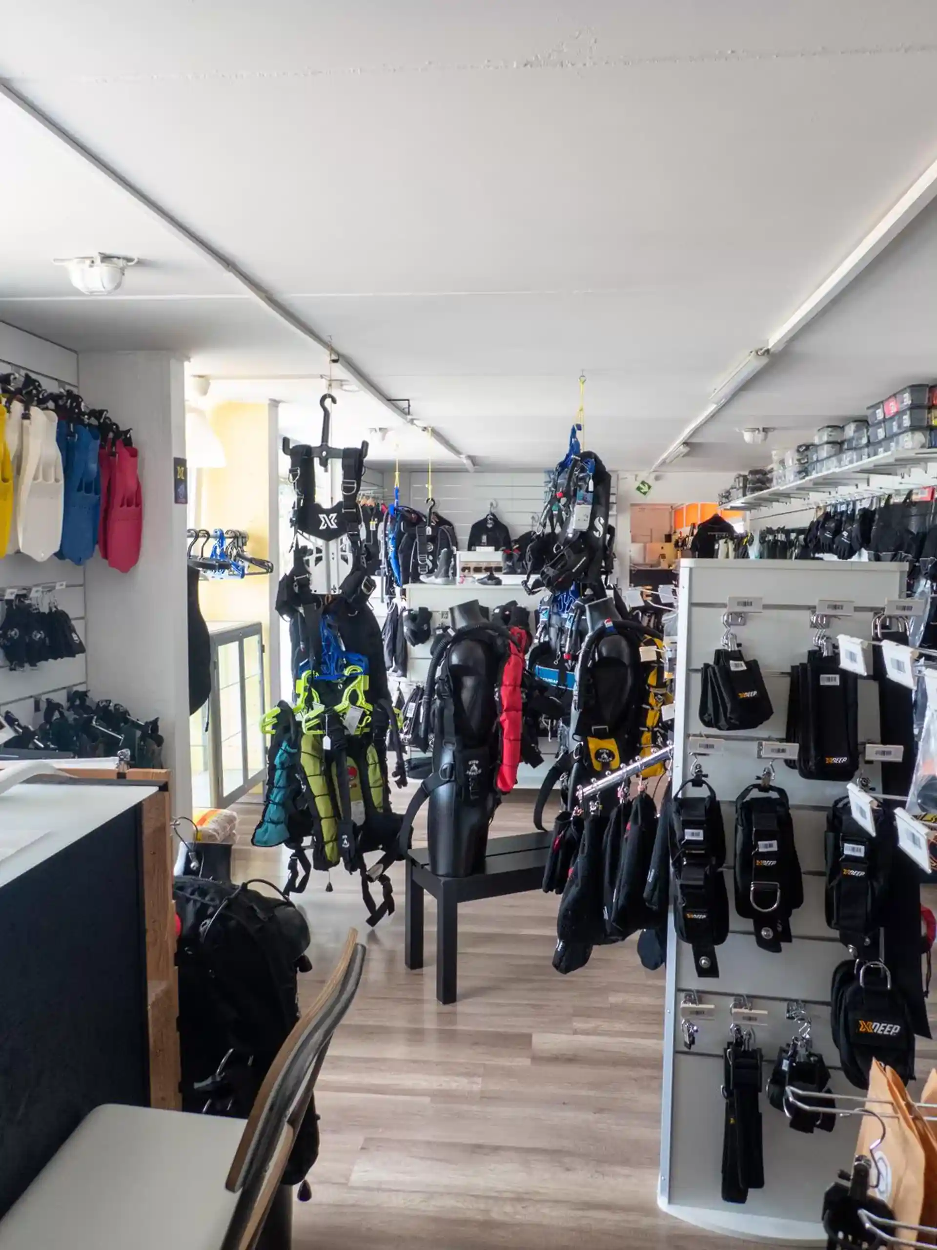 Dive shop photo