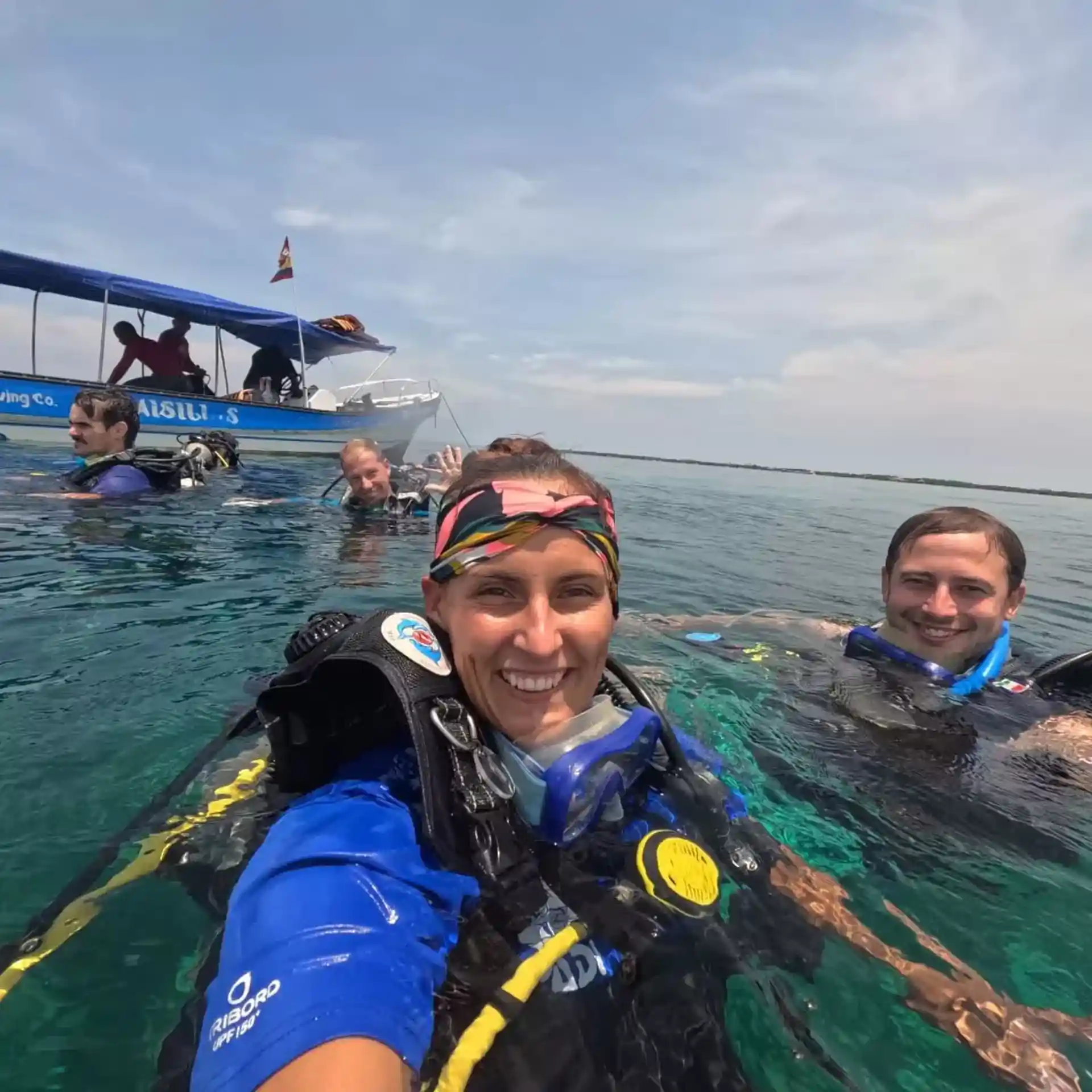 Gear ready, adventure mode on. Let’s go diving!