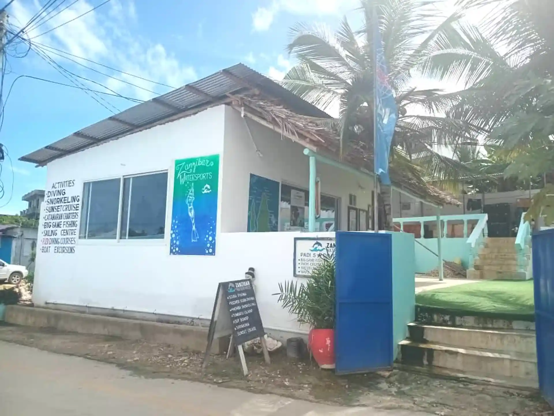 Dive shop photo