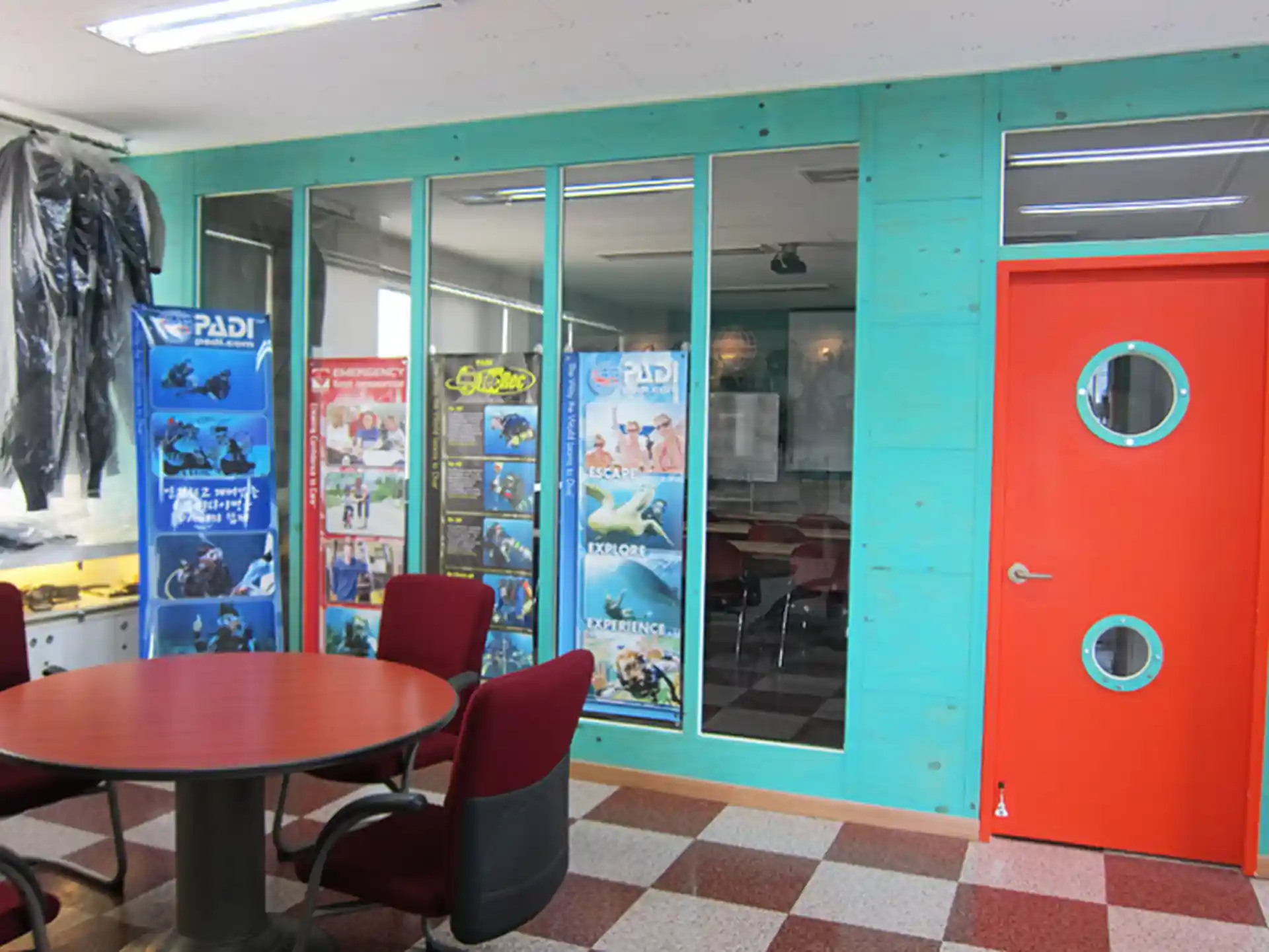 Dive shop photo
