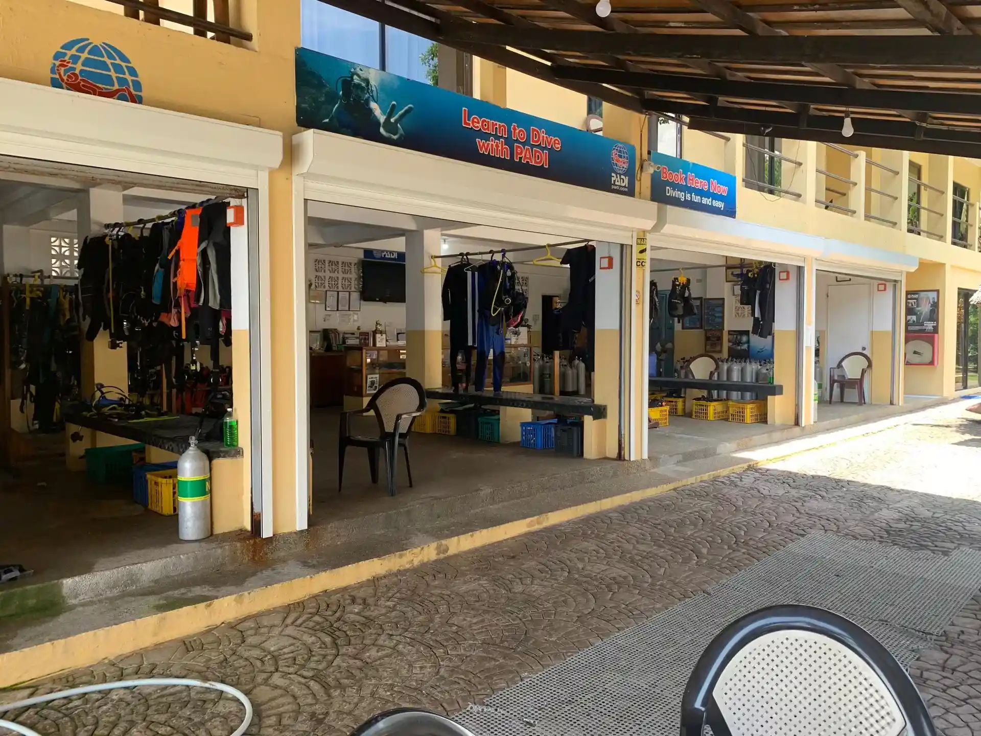 Dive shop photo
