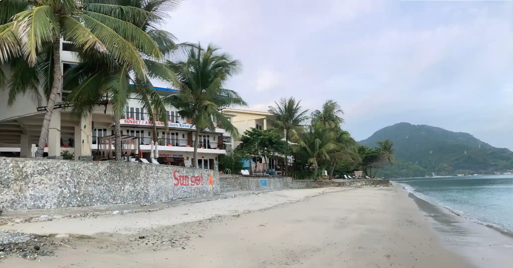 Sunset at Aninuan Beach Resort | Dive Resort | PADI Travel