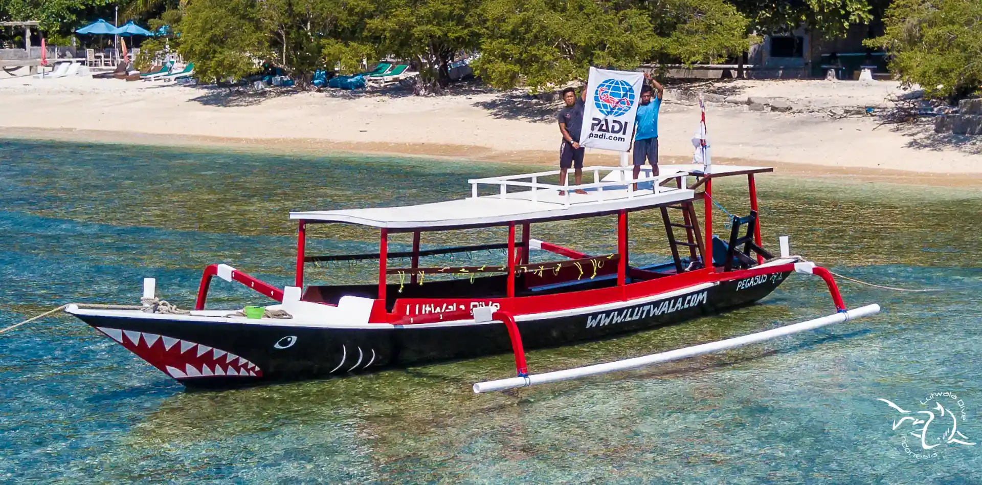 Dive shop photo